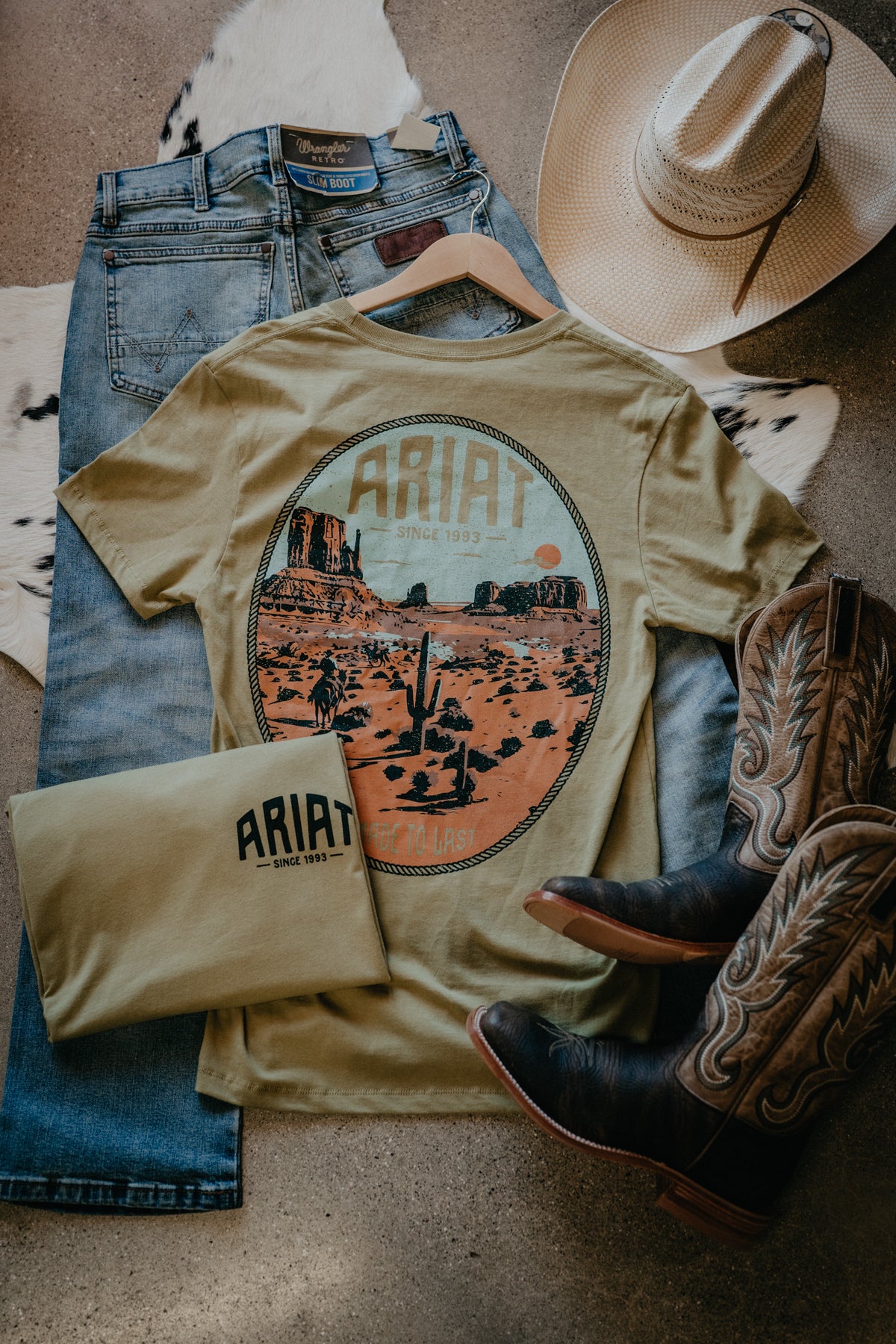 'Leroy' Men's Ariat Green Desert Scene T-Shirt (S - XXL)