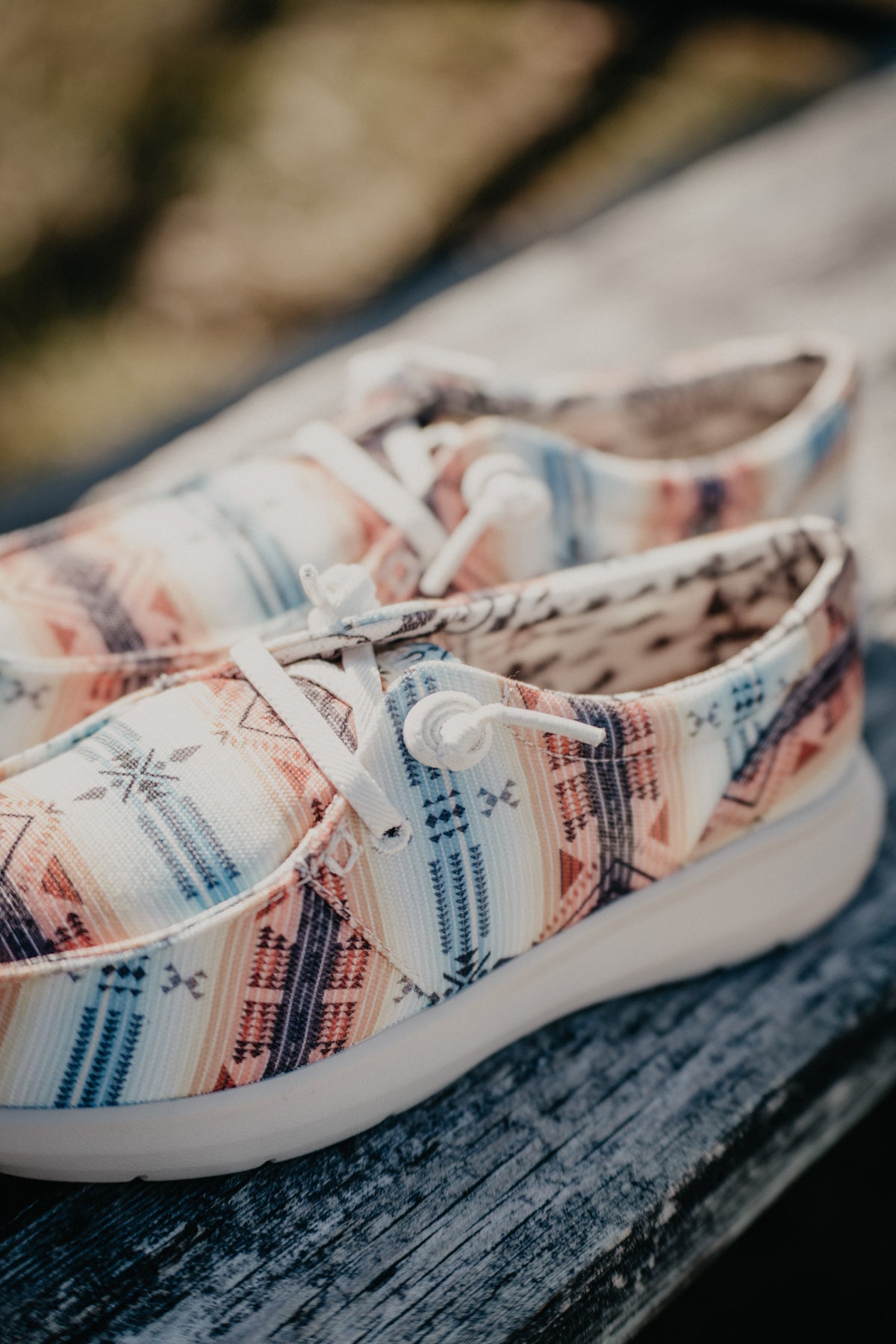 'Southwestern Sunset' Women's Ariat Casual Hilo Shoes (6-9 Only)