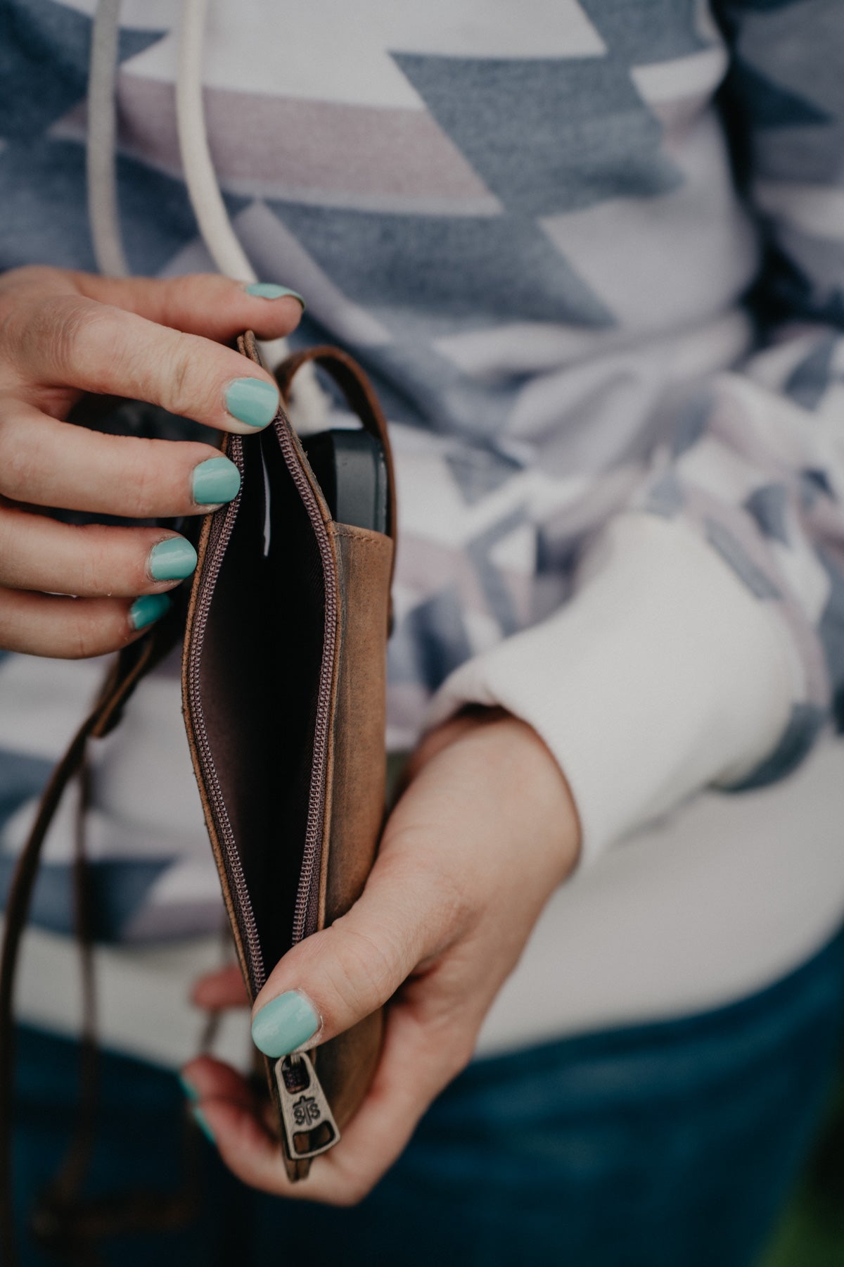 'Phoebe' Baroness Phone Sling
