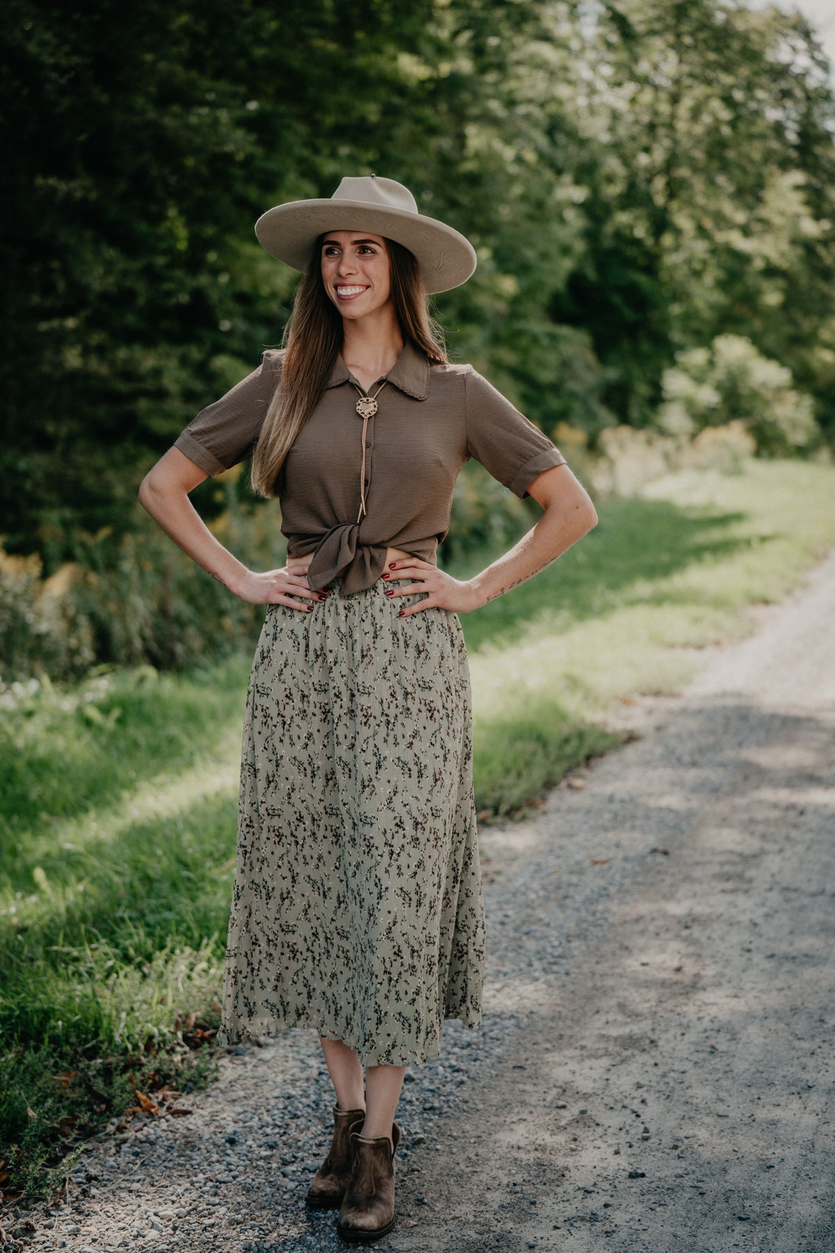 'Clover Bloom' Olive Ruffled Collared Blouse