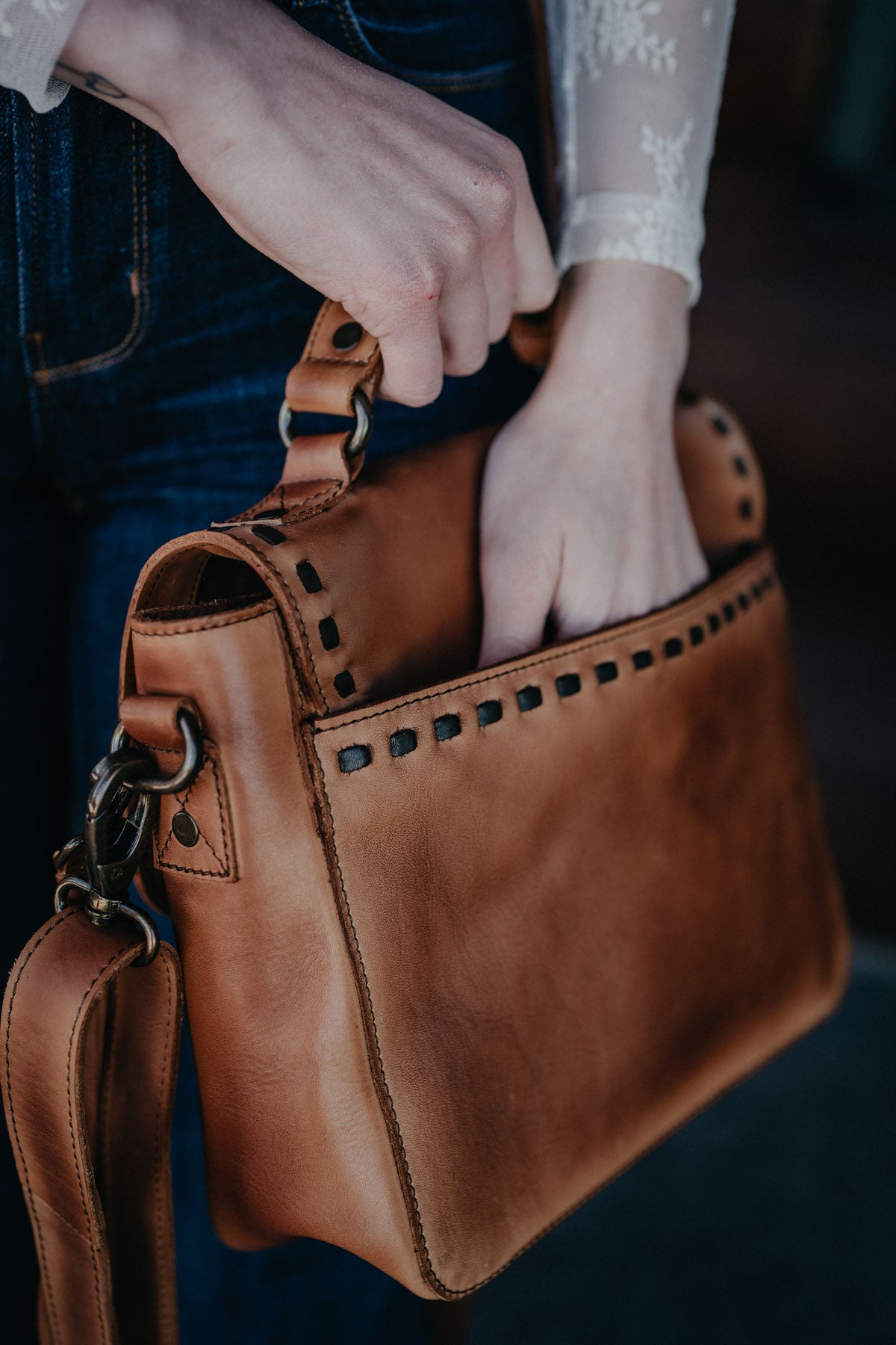 'Dakota' Tan Crossbody by STS Ranchwear