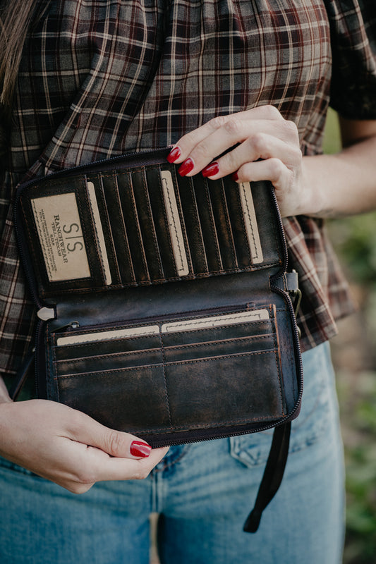 'Bandera' Chocolate Berkley Bifold Wristlet - STS34016