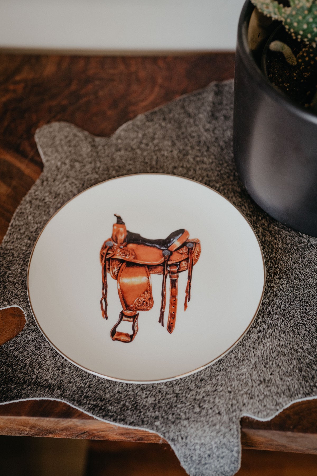 'Saddle' Amarillo Western China Round Plate
