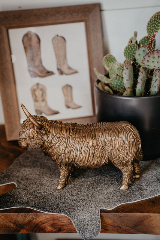 Highland Cow Statue