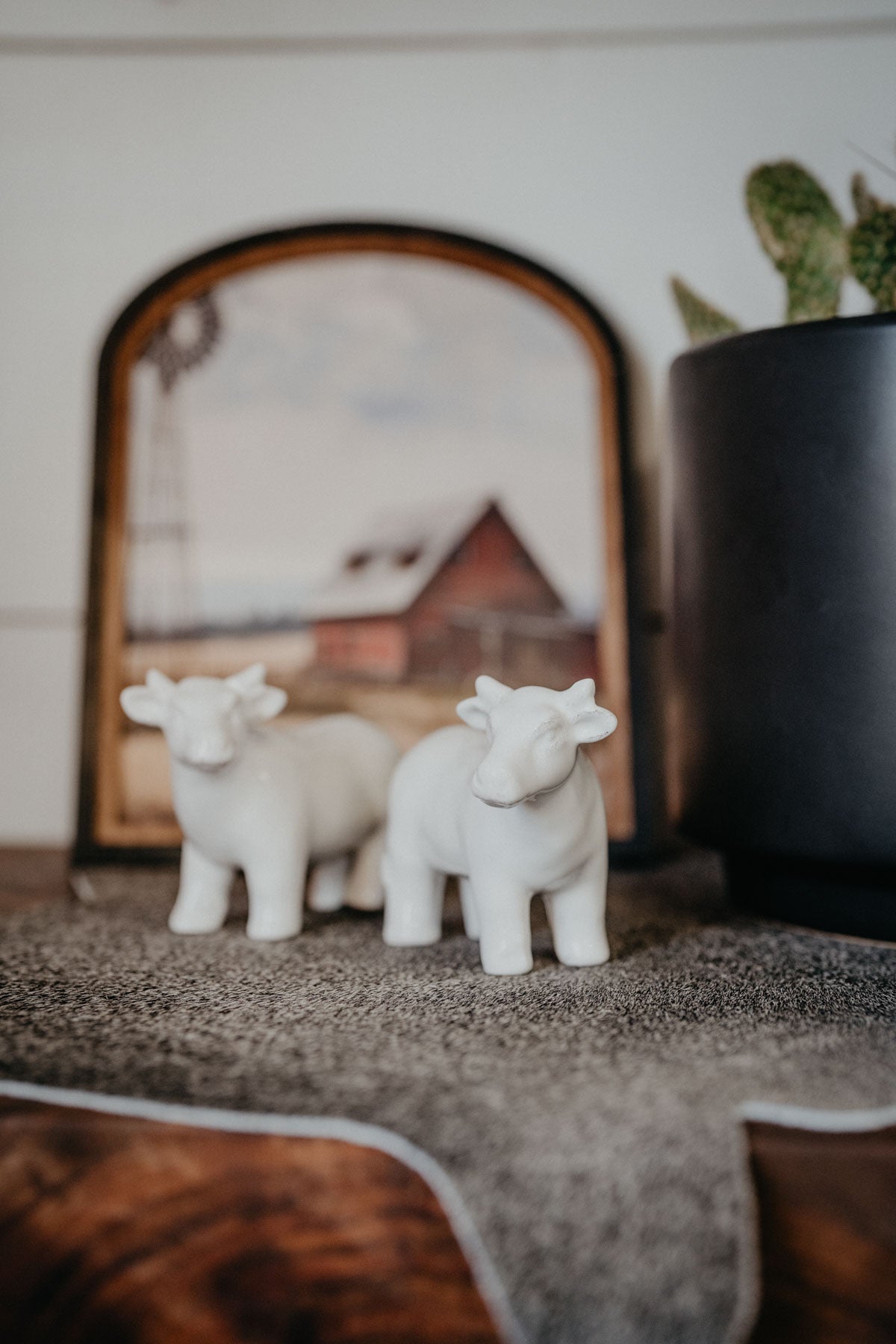 Dolomite Cow Salt & Pepper Shaker