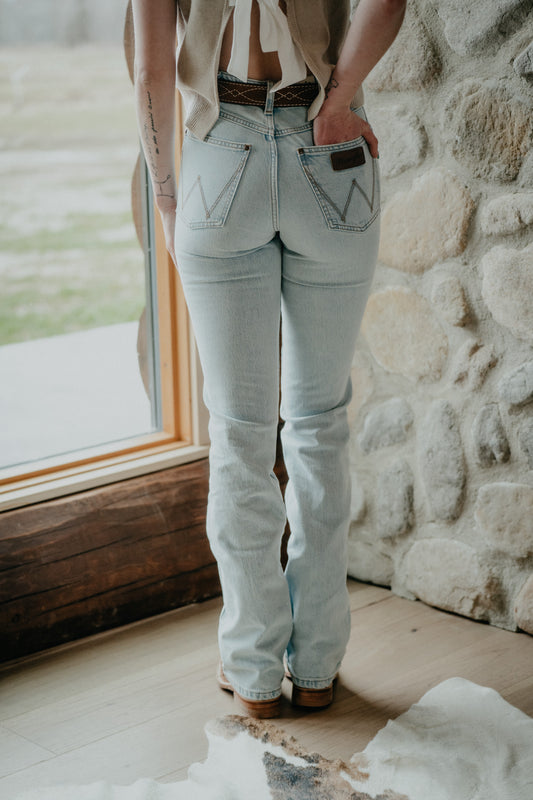 'Selena' Wrangler Bailey Light Wash Slim Bootcut (24-35)