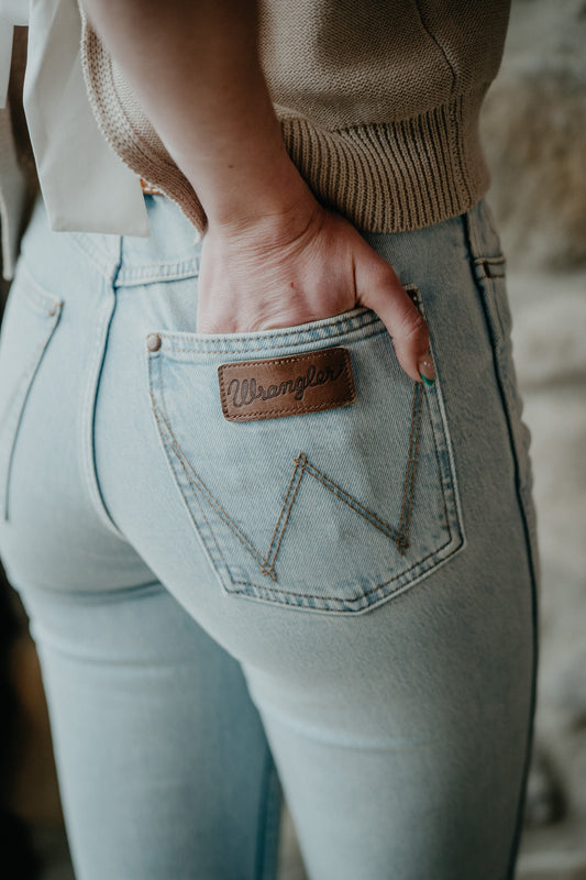 'Selena' Wrangler Bailey Light Wash Slim Bootcut (24-35)
