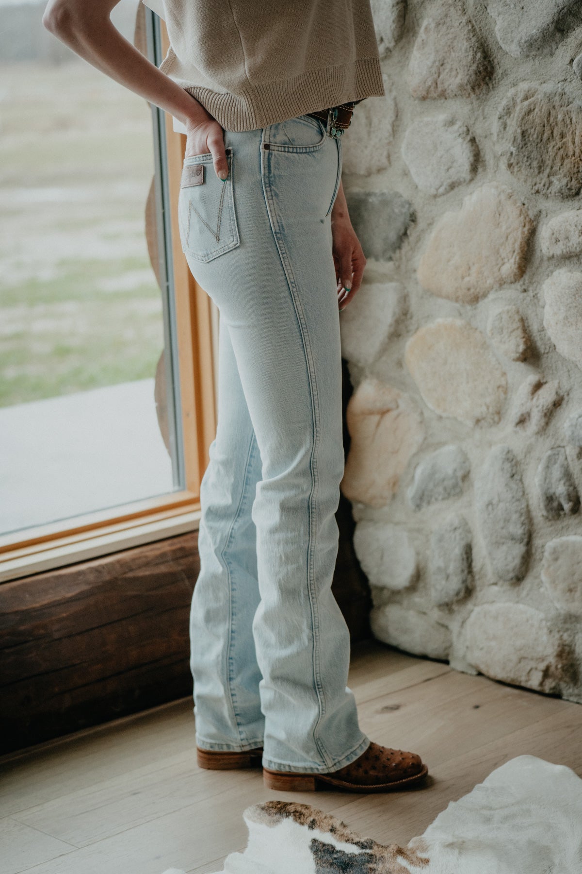 'Selena' Wrangler Bailey Light Wash Slim Bootcut (24-35)
