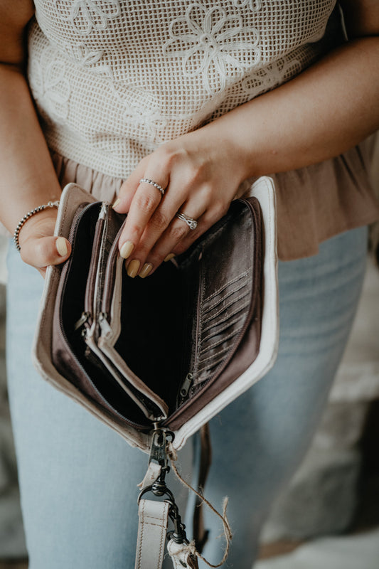 'Cremello' Evie Organizer by STS Ranchwear