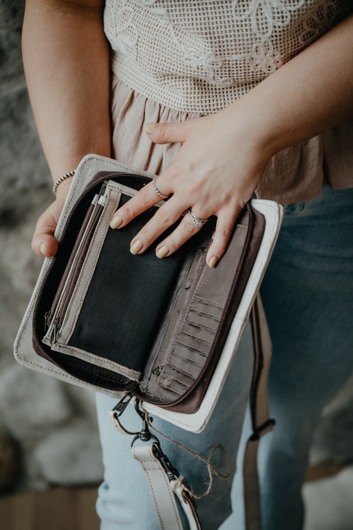 'Cremello' Evie Organizer by STS Ranchwear