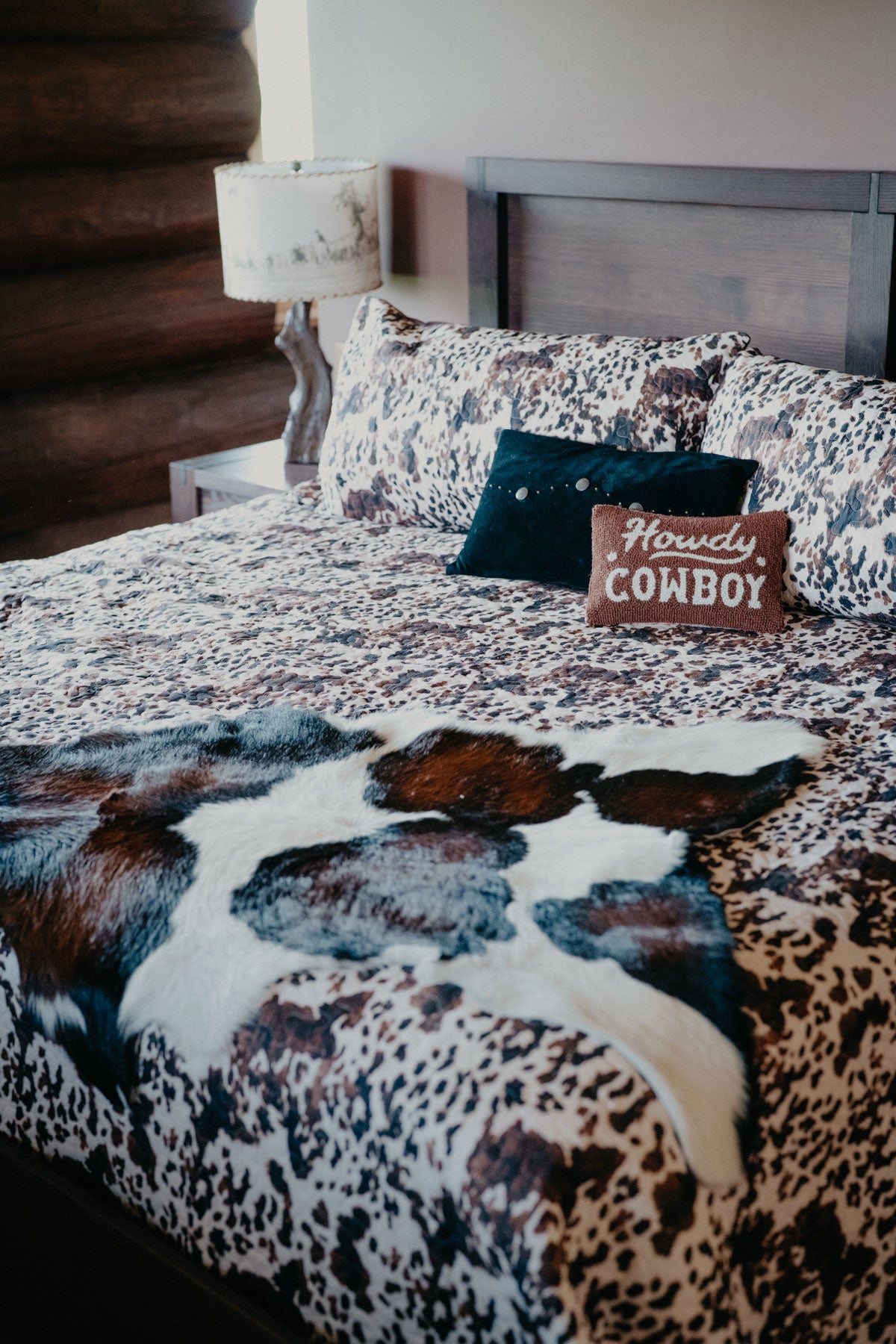 Bella Brown & White Hide Print Quilt Set by Ida Mae (Queen, King)