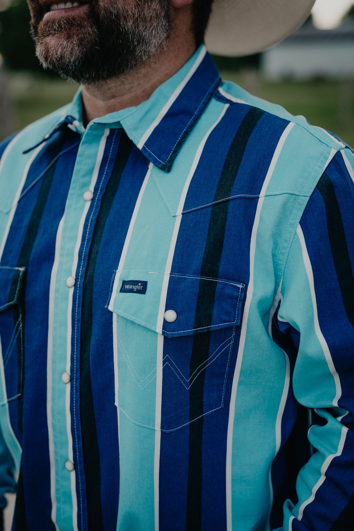 'Jerry' Wrangler Men's Retro Brushpopper Blue/Teal Striped Pearl Snap Shirt (S-XXL)