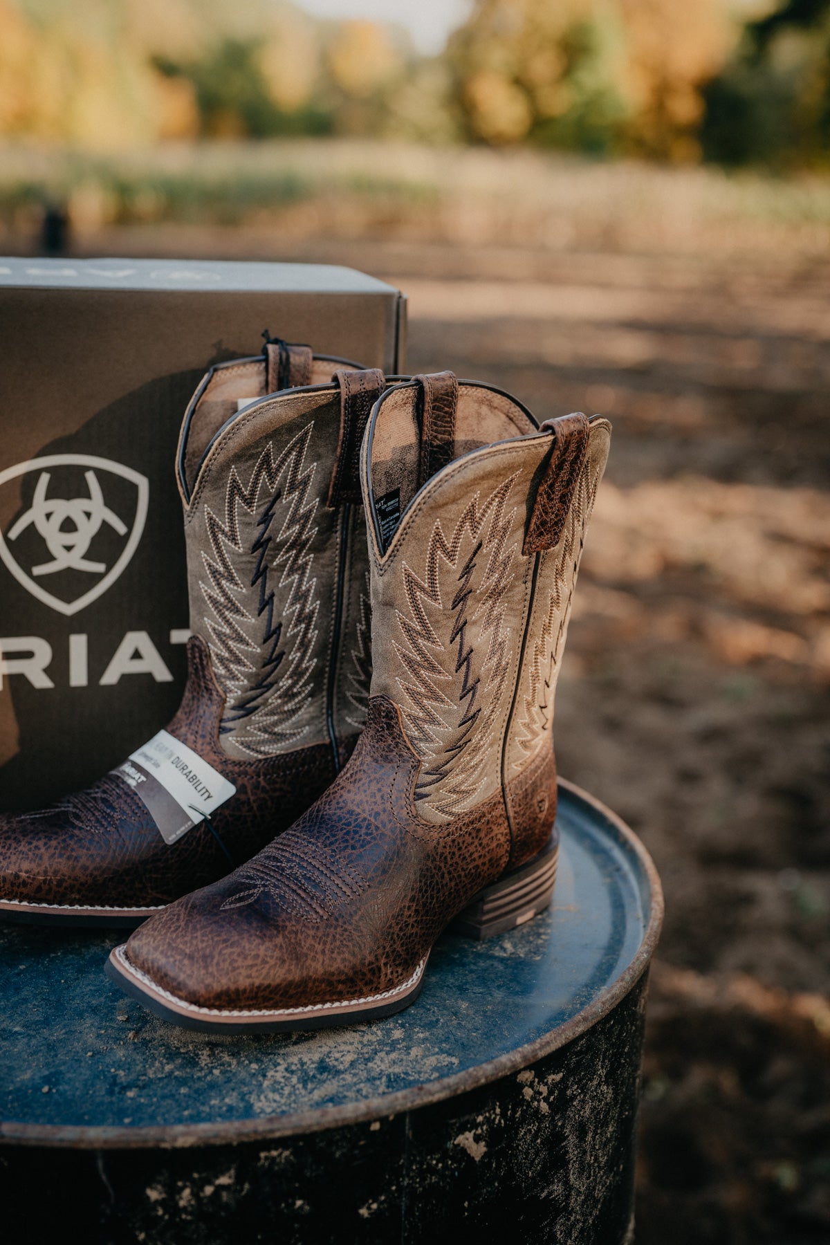 'Driggs' Ariat Men's Wide Square Toe in Toffee and Brown