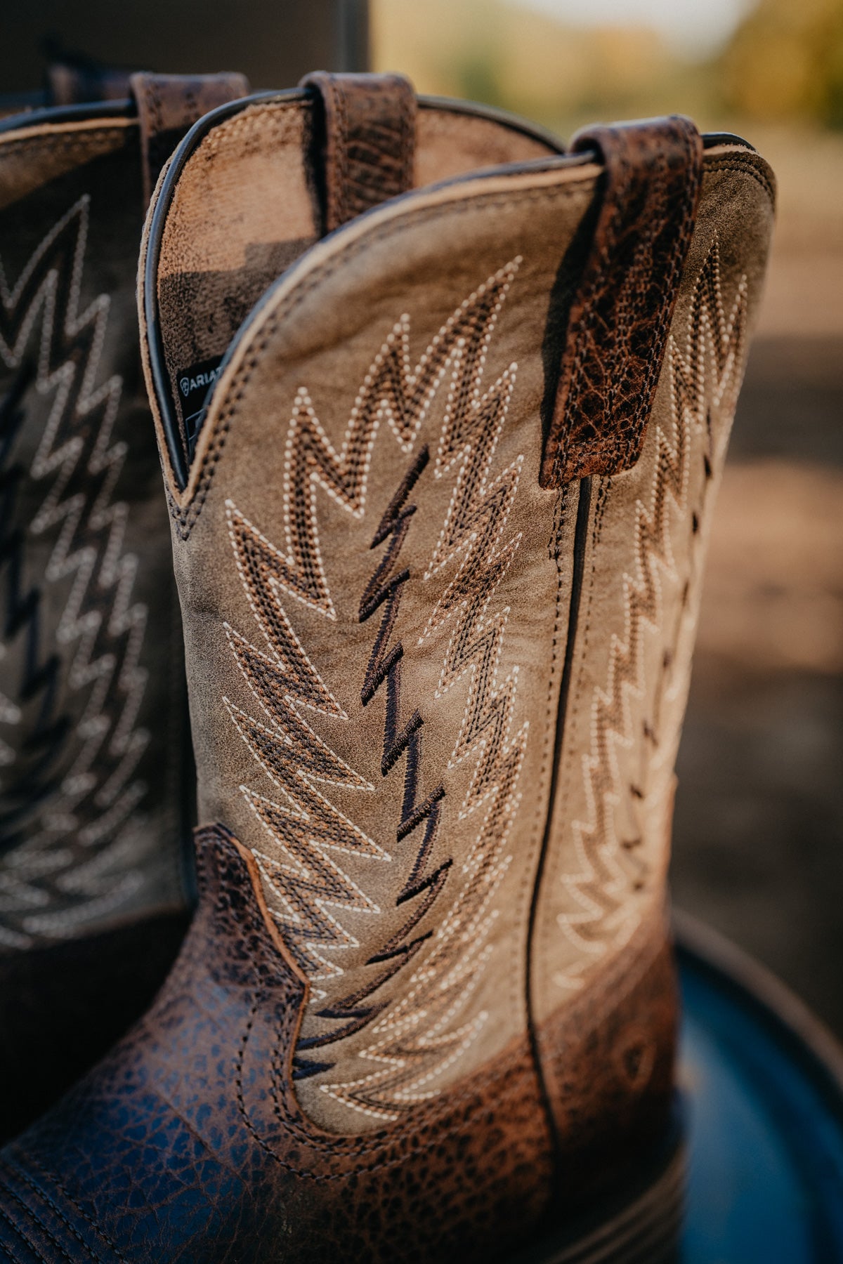 'Driggs' Ariat Men's Wide Square Toe in Toffee and Brown