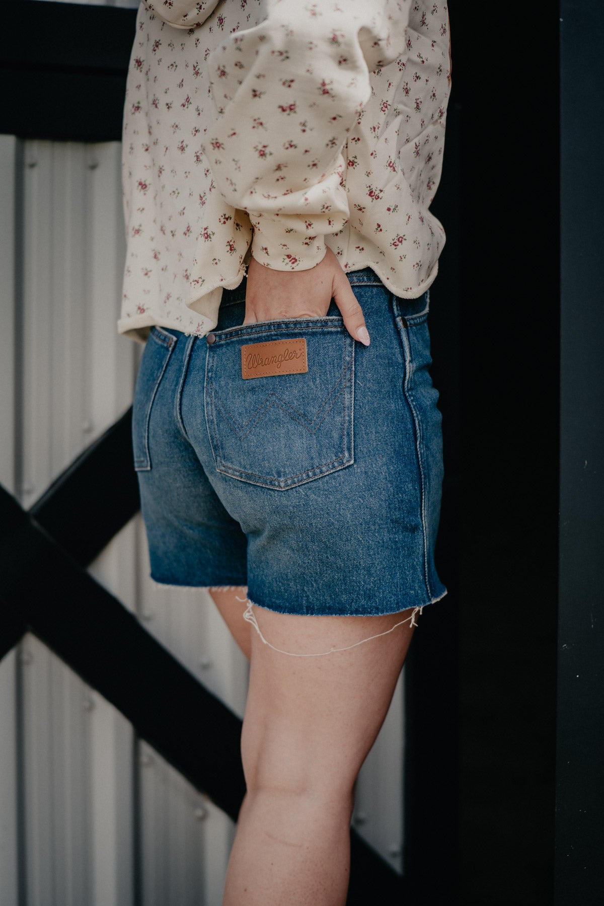 'Daisy' Wrangler Cowboy Short 5.5" Inseam (24-33)