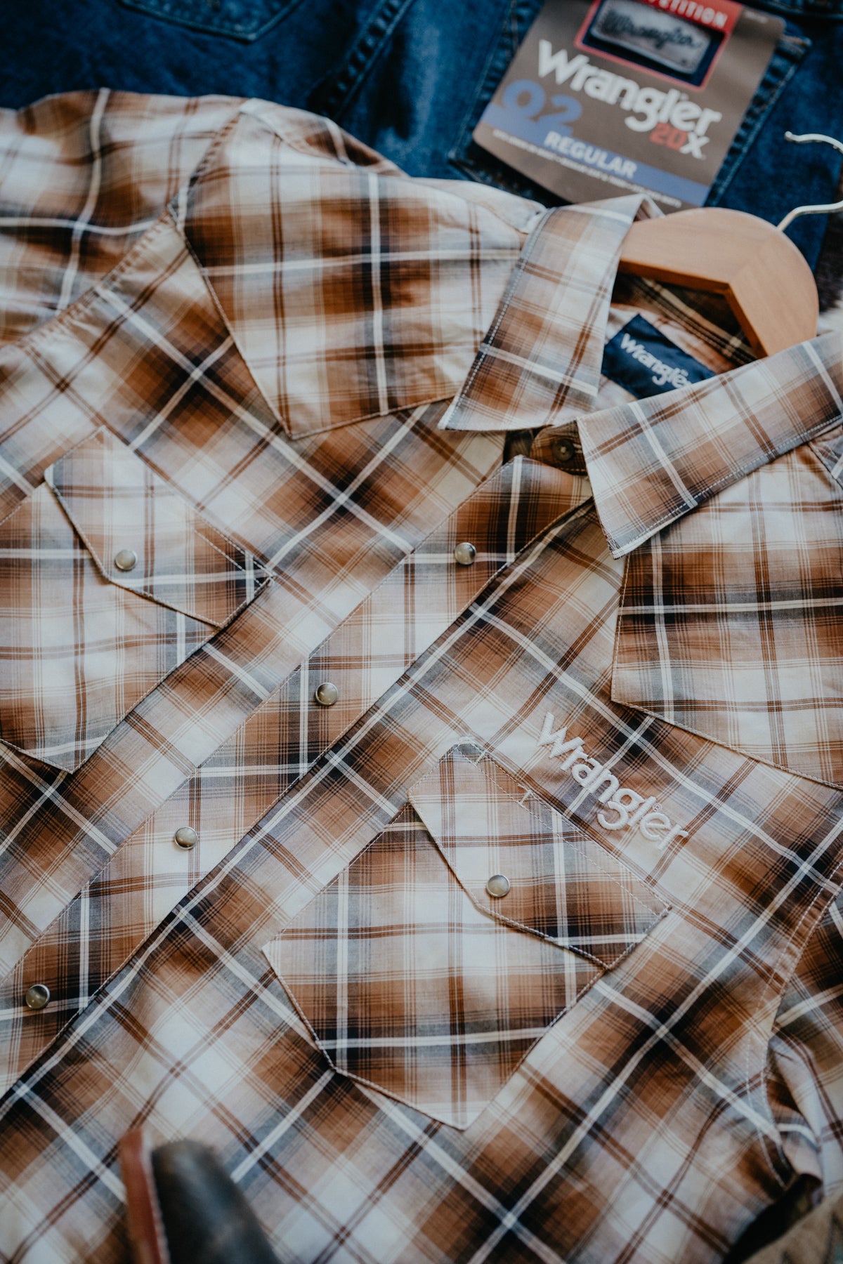 'Sand Stone' Men's Light Brown Plaid Long Sleeve Pearl Snap by Wrangler (S-XXL)
