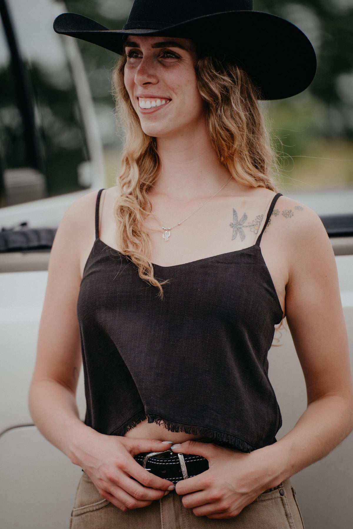 'Sabel' Cropped Linen Tank {XS-L; 2 Colours}