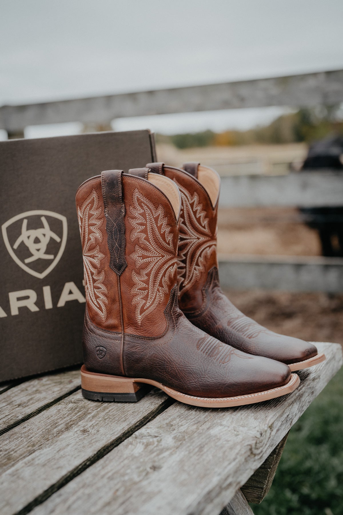'Walker' Mens Ariat Boot in Amber/Ranchwood