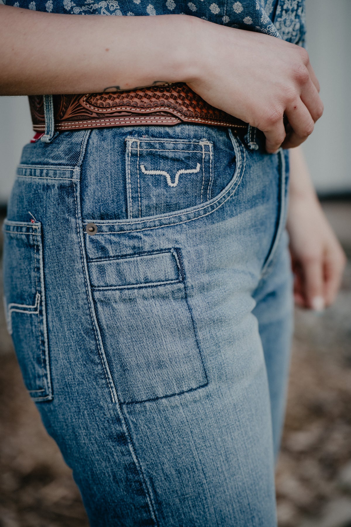 'James' Kimes Ranch Men's Mid Wash Jean (Size 27-38)