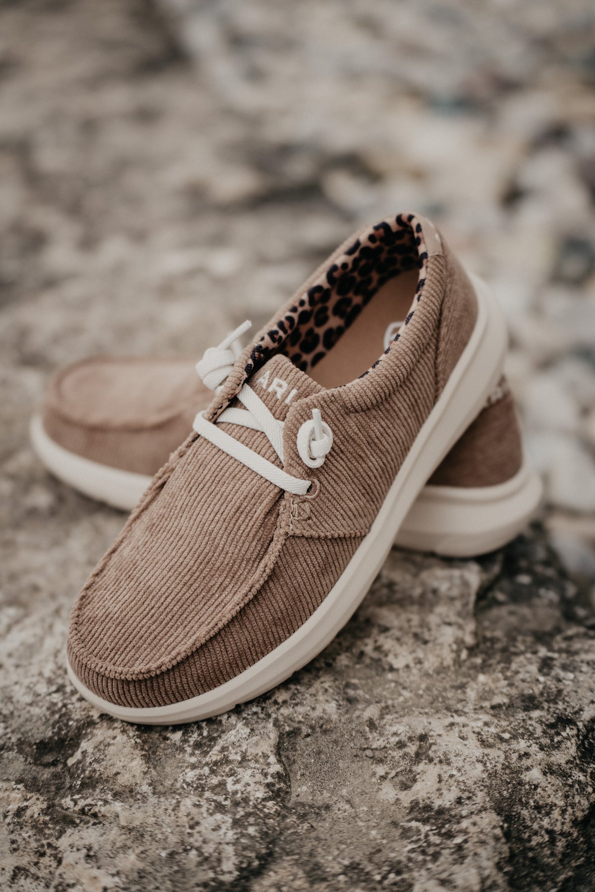 'Cordry' Ariat Women's Sand Corduroy Hilo (6-11)