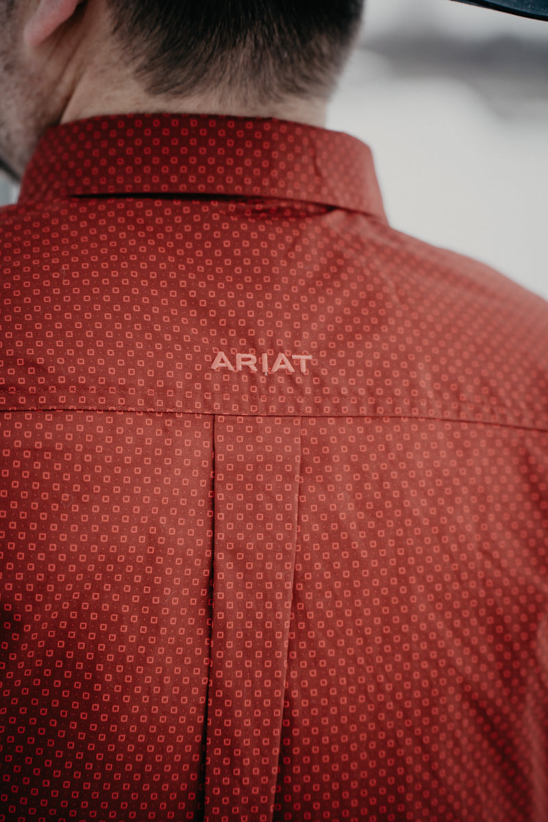 'Lucas' Ariat Men's Dark Red Geometric Button Down (M-XXL)
