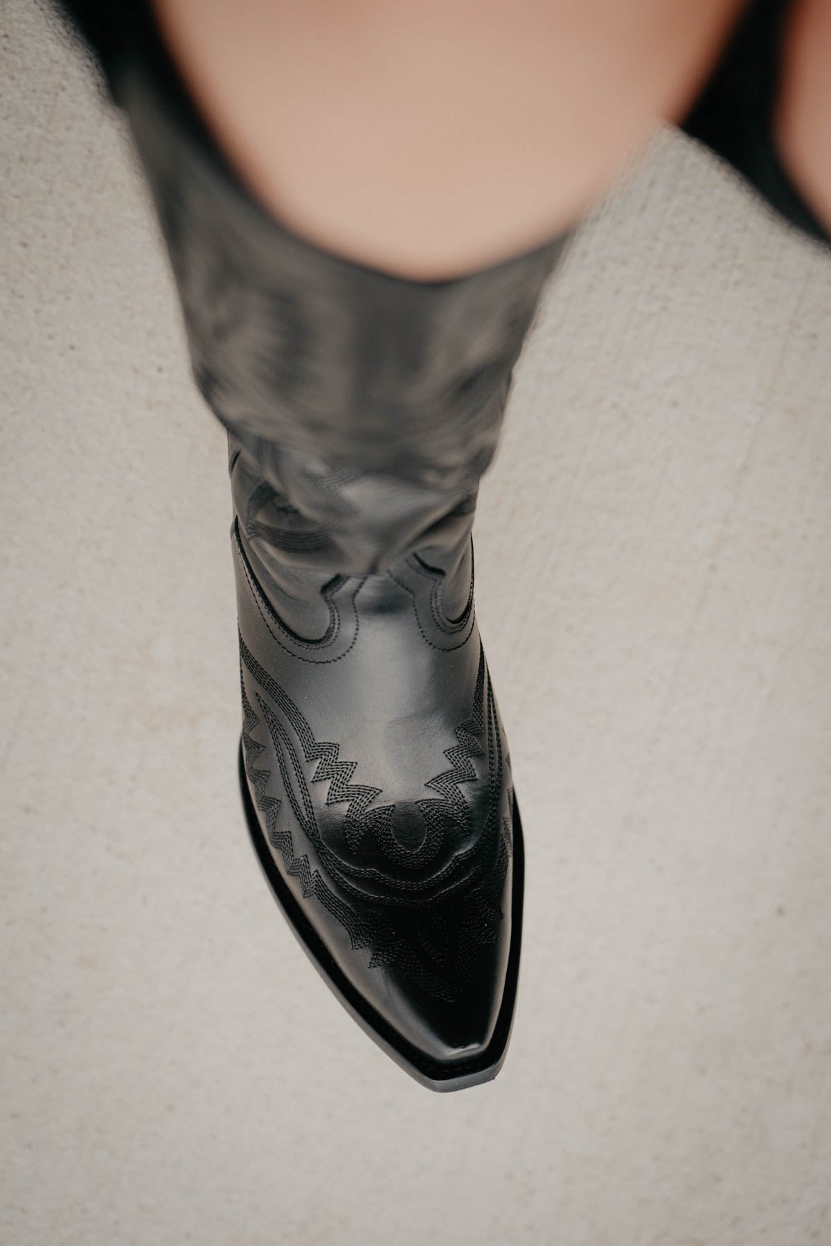 'Obsidian' All Black Casanova (Size 8 only)