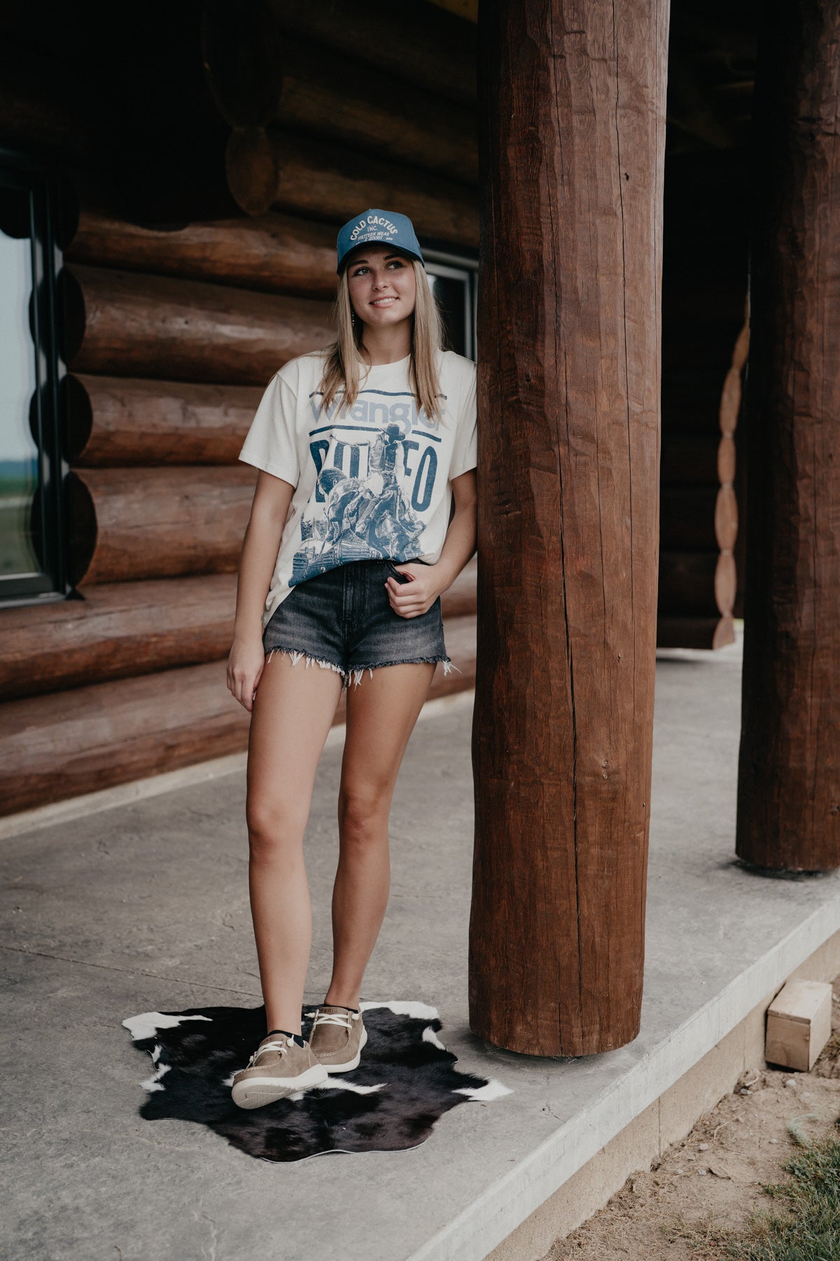 'Rodeo Blues' Womans Wrangler White/Blue Tshirt
