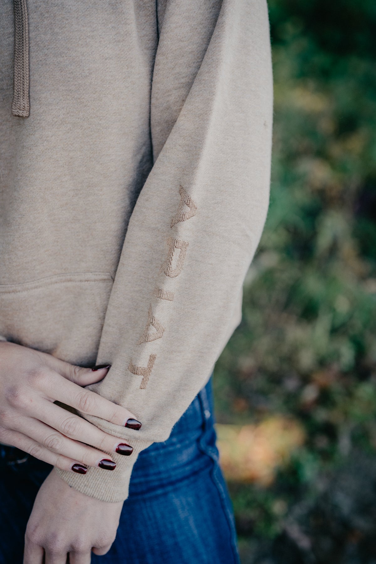 'Kahlua'  Ariat Khaki Women's Logo 2.0 Hoodie