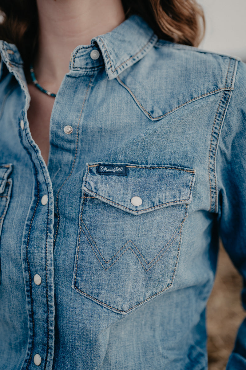 'Harley' Wrangler Women's Vintage Fit Denim Pearl Snap Shirt (XS - XXL)