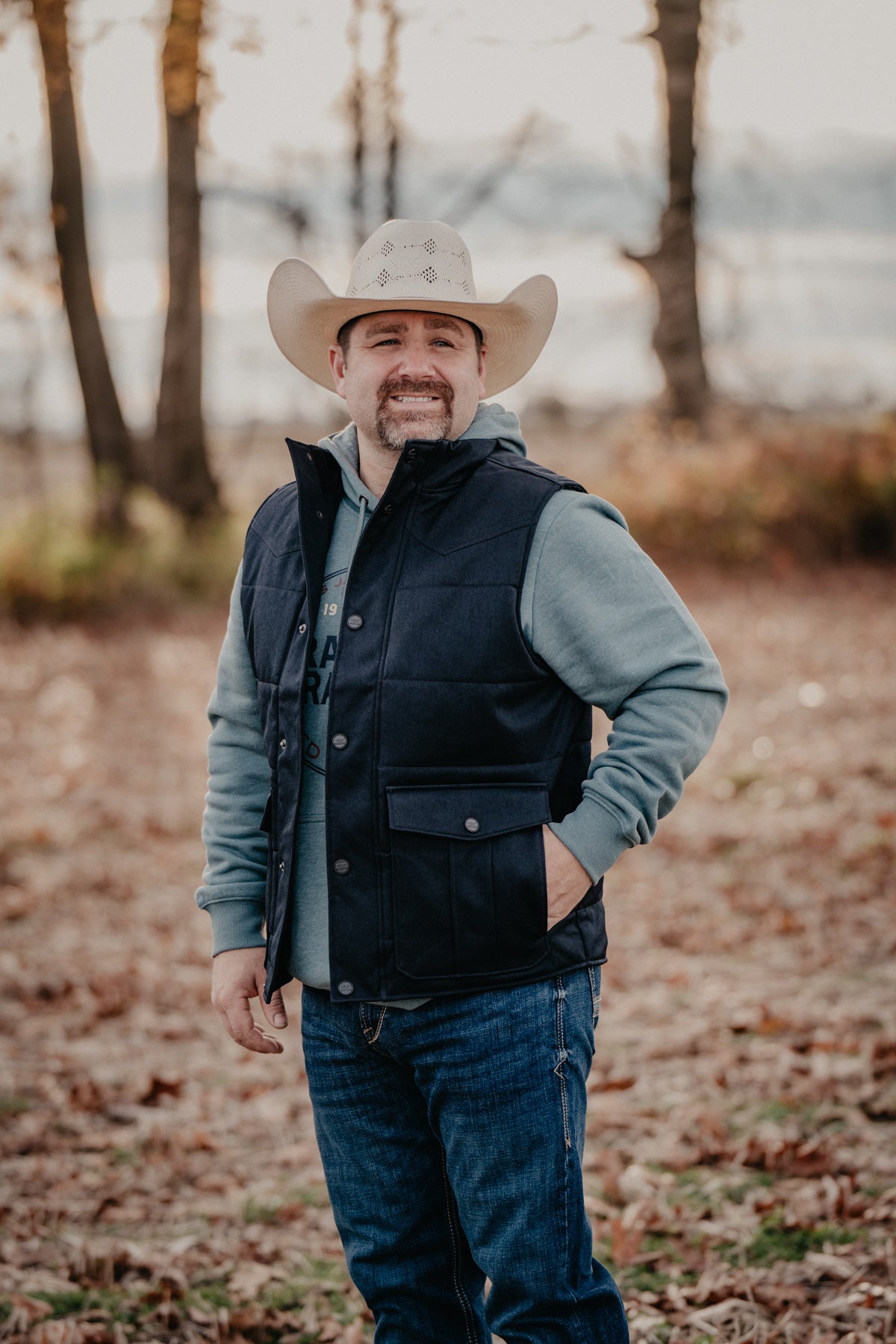 'Weatherford' Men's Ariat X Relentless Black Insulated Vest (L- XXL)