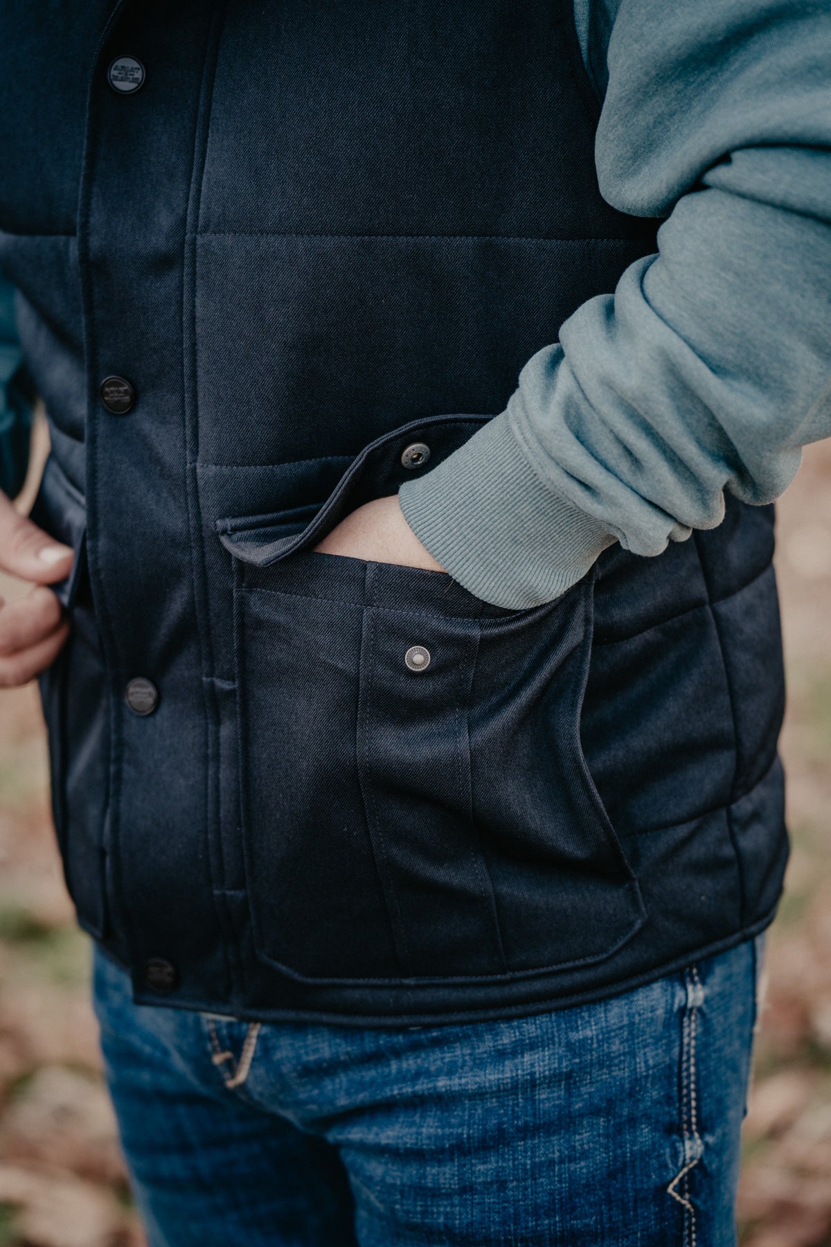 'Weatherford' Men's Ariat X Relentless Black Insulated Vest (L- XXL)