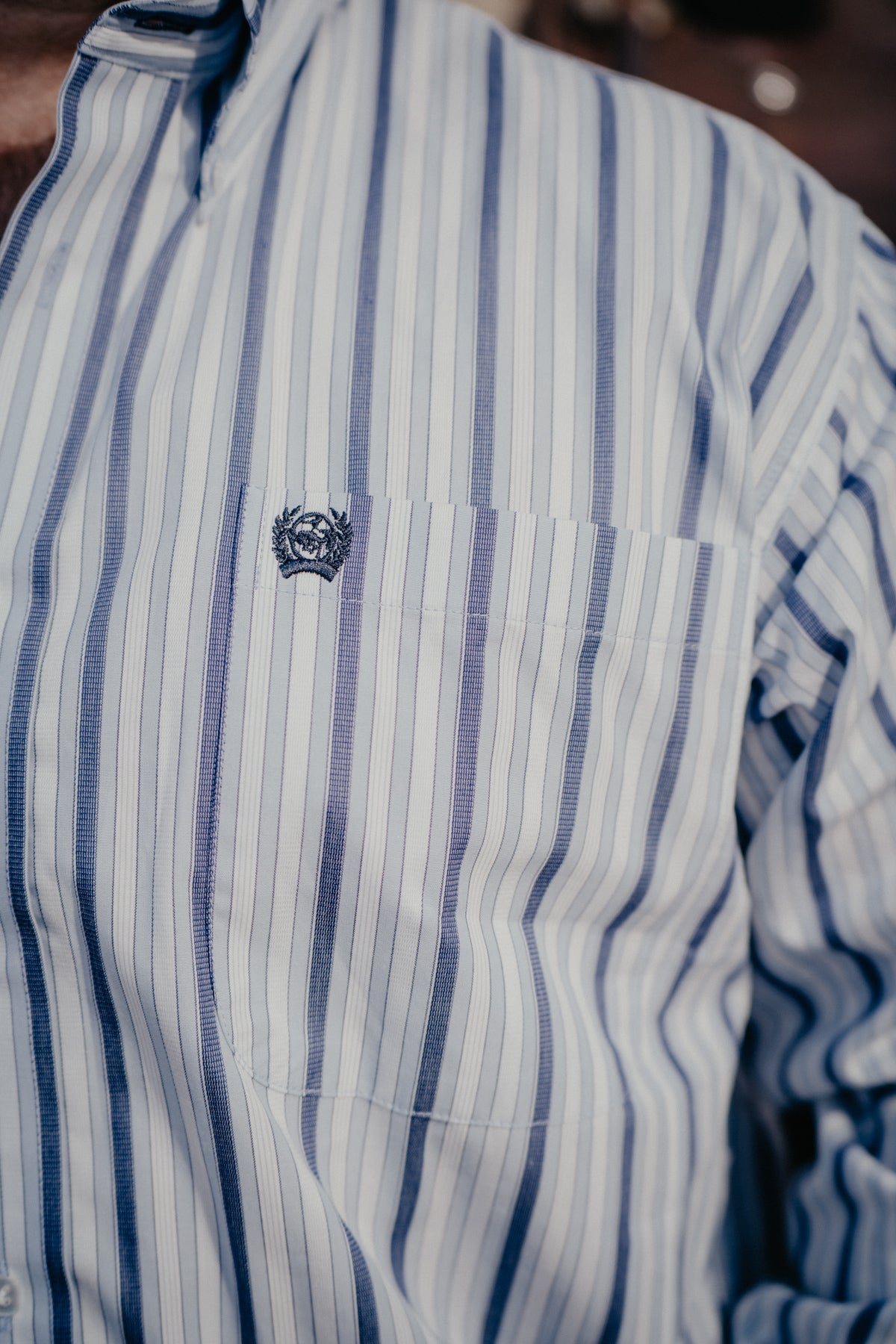 'Joel' Men's Light Blue Stripe CINCH Classic Fit Button Down (S-XXL)