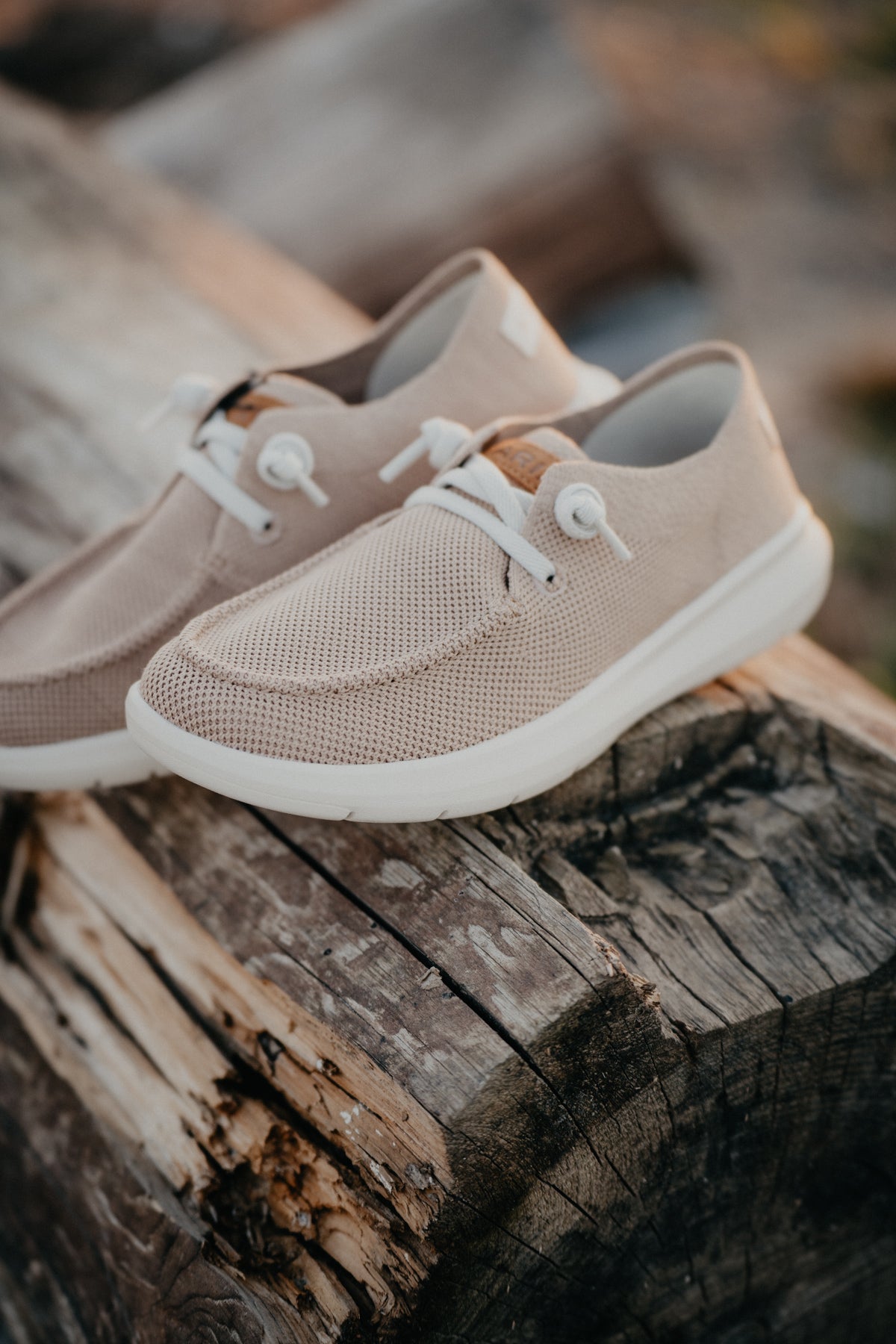 'June' Women's Ariat Hilo (Size 6-10 B & C Widths)