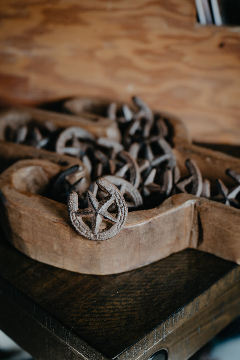Cast Iron Horseshoe Draw Pulls (Sold in Singles)