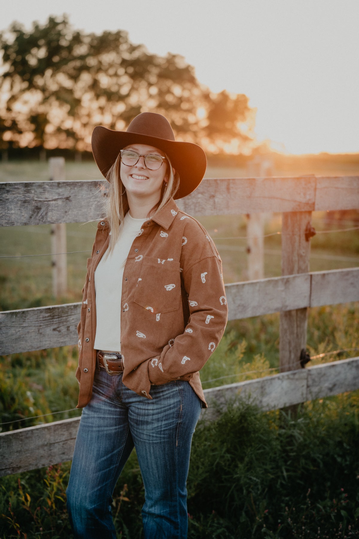 'Laine' Western Motif Embroidered Corduroy Shirt Jacket (2 Colours)