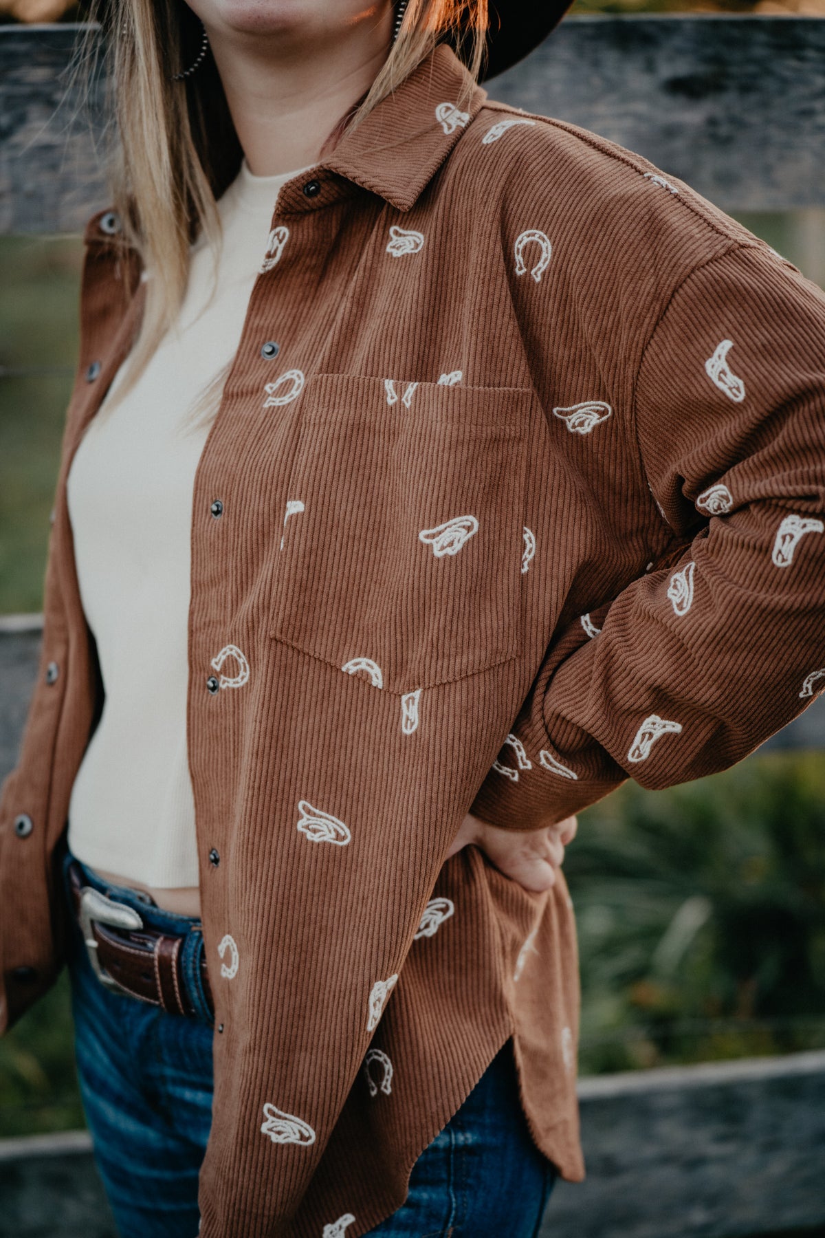 'Laine' Western Motif Embroidered Corduroy Shirt Jacket (2 Colours)