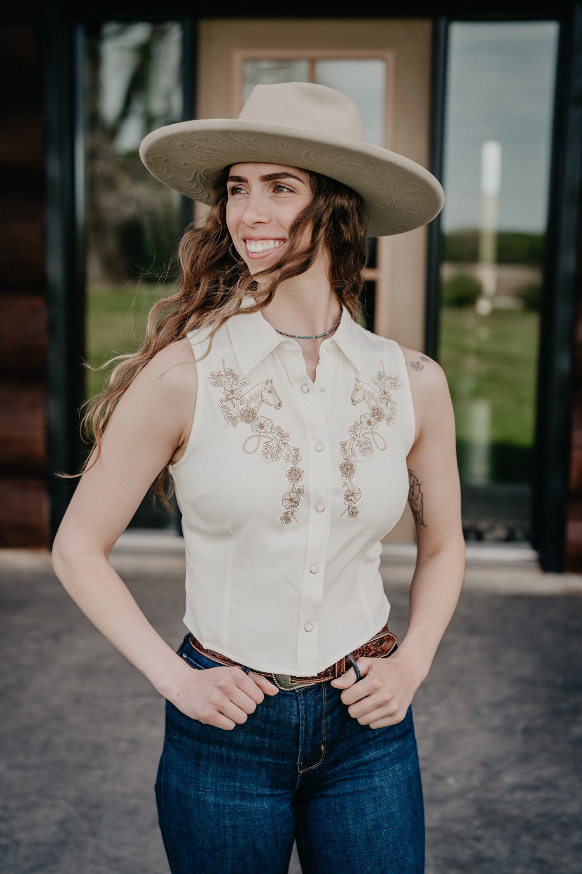 'Sherri' Wrangler Women's Sleeveless Horse Snap Top (XS-XL)