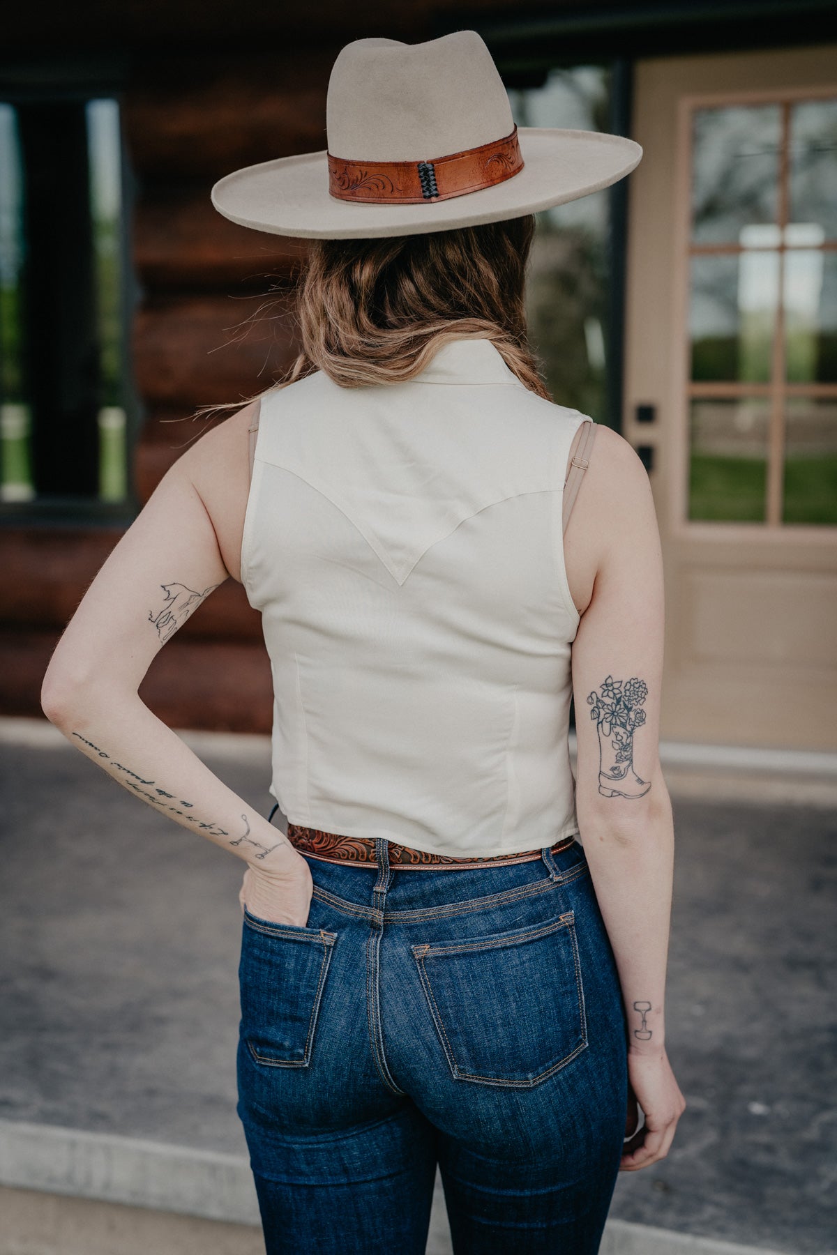 'Sherri' Wrangler Women's Sleeveless Horse Snap Top (XS-XL)