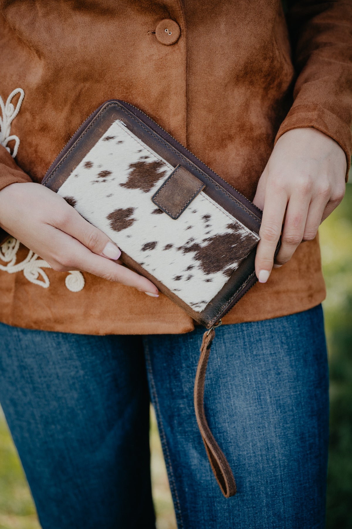 'Bentley' Cowhide Tornado Wallet by STS Ranchwear 6
