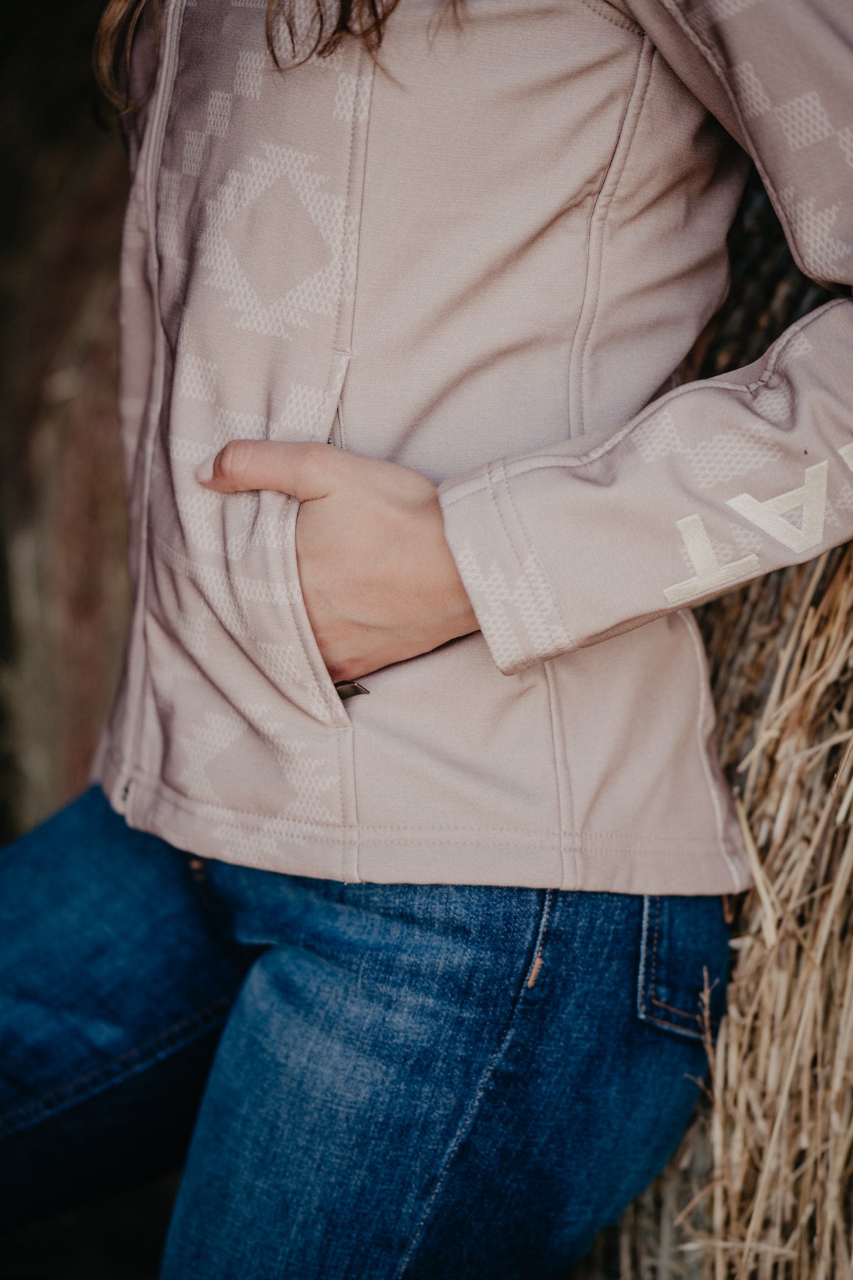 'Oakley' Ariat Logo Softshell Jacket (XS-XXL)