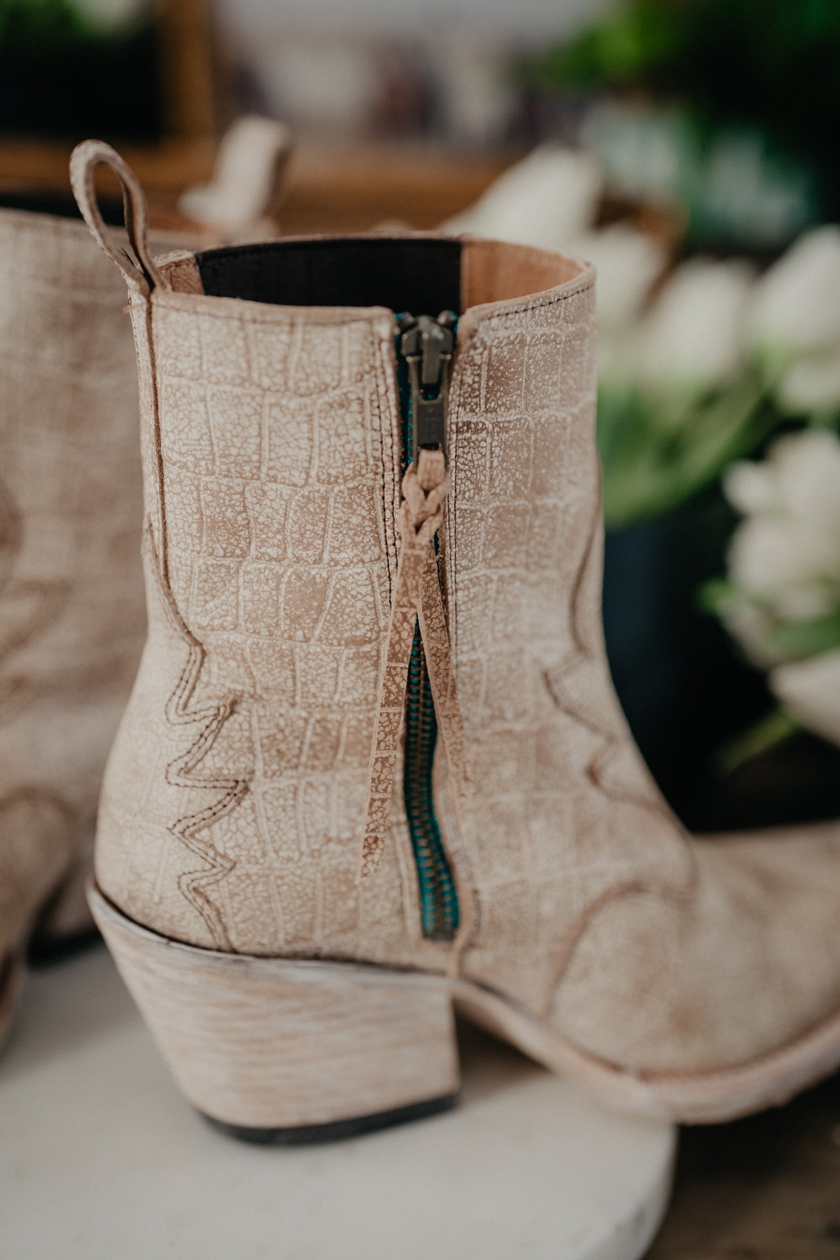 'Jade' Women's Distressed Crema Croc Print (Sizes 6-10)