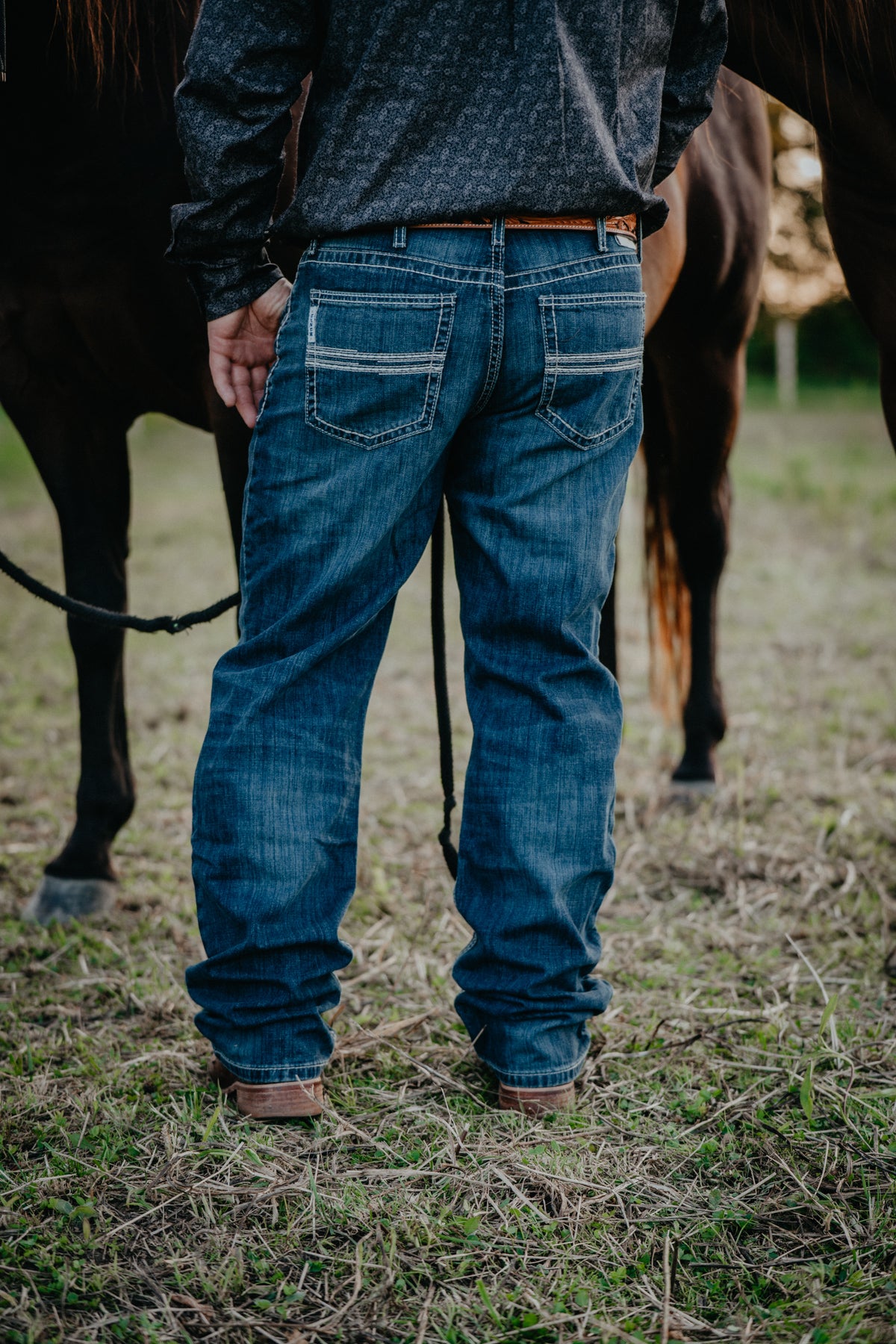'Grady' CINCH Men's White Label Straight Leg Jean {Dark Stone Wash}