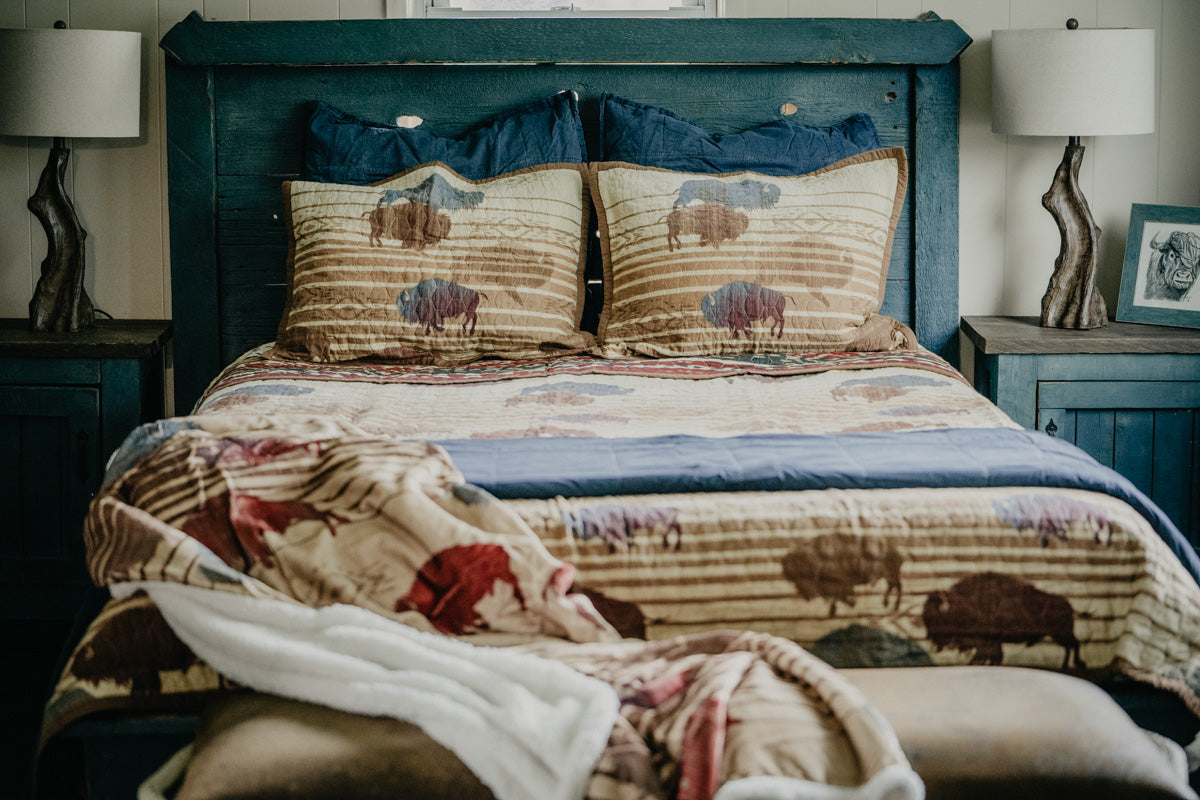 'Home on the Range' Reversible Quilt Set (Queen Only)