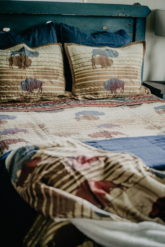 'Home on the Range' Reversible Quilt Set (Queen Only)