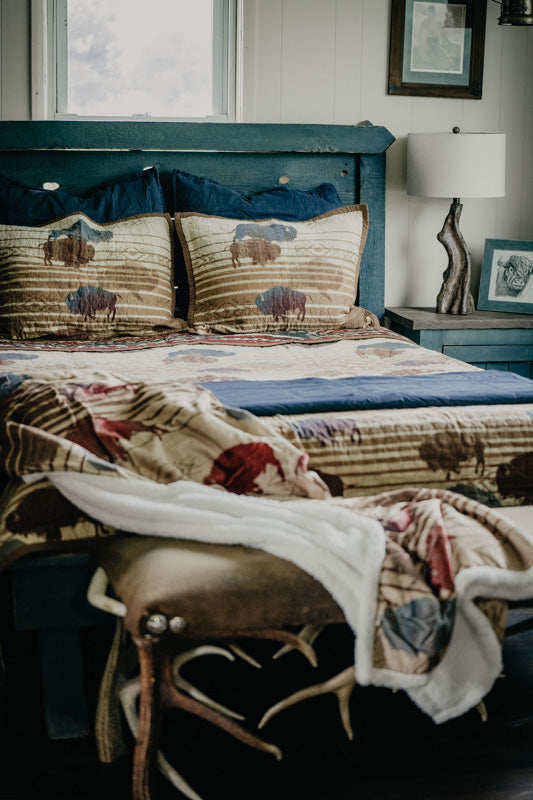 'Home on the Range' Reversible Quilt Set (Queen Only)