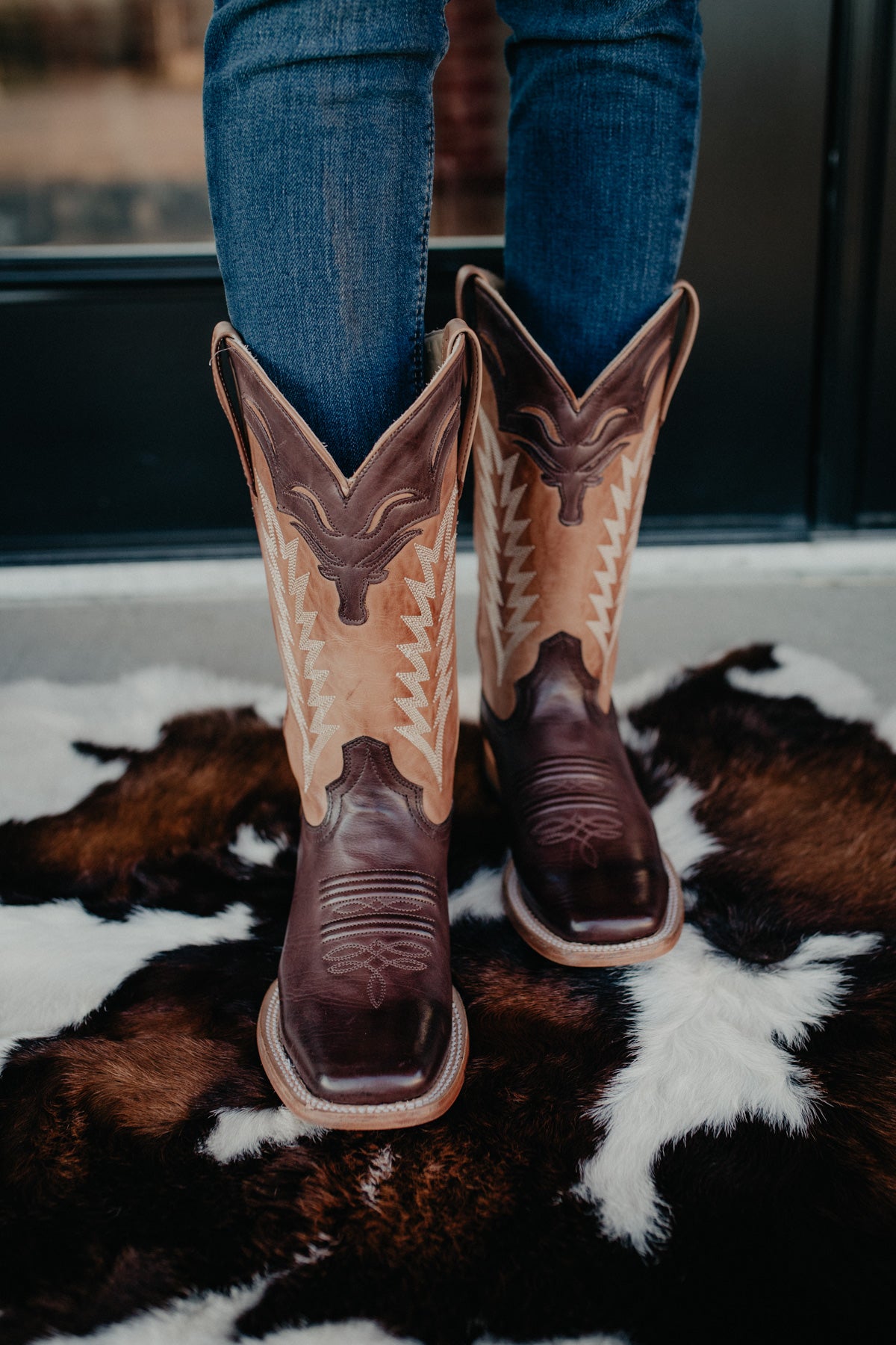 'Marion' Stetson Longhorn Wide Square Toe Cowboy Boot