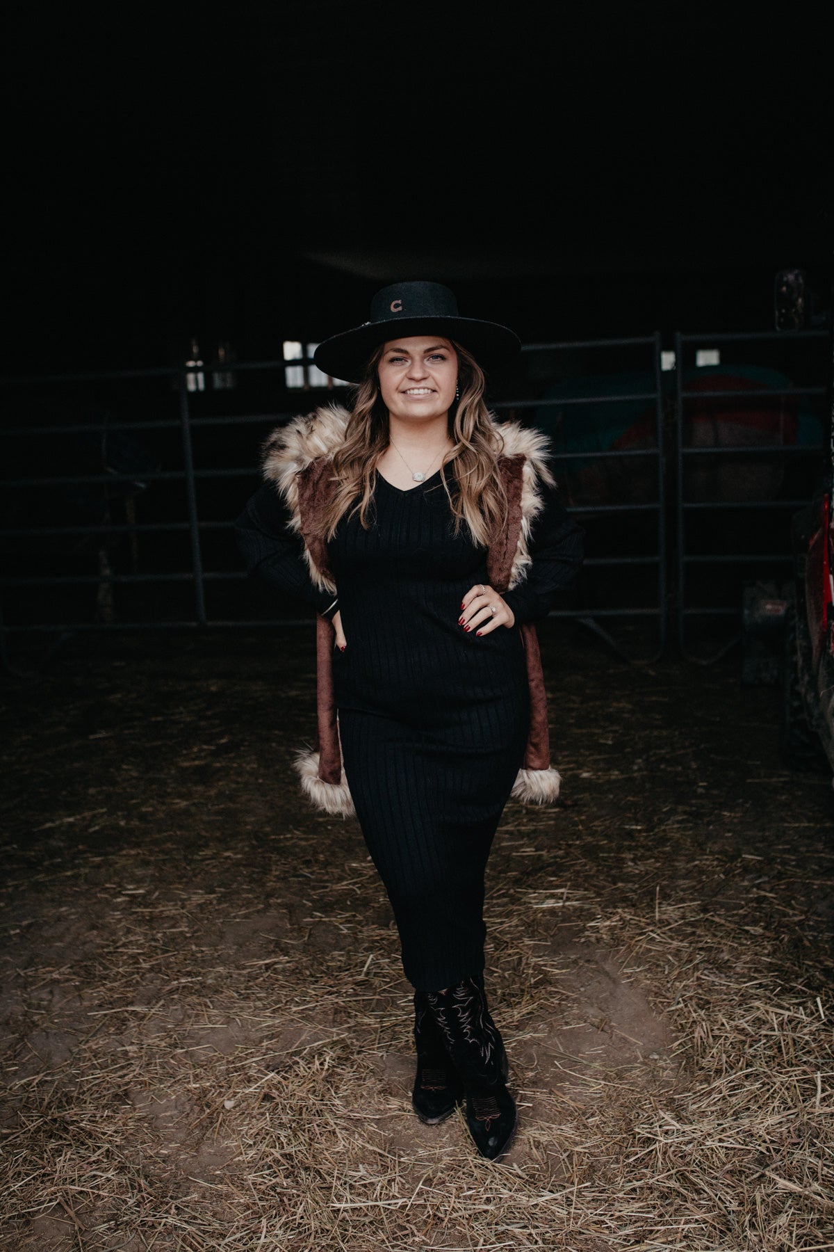 'Alessia' V Neck Ribbed Knit Midi Dress (Black Large Only)