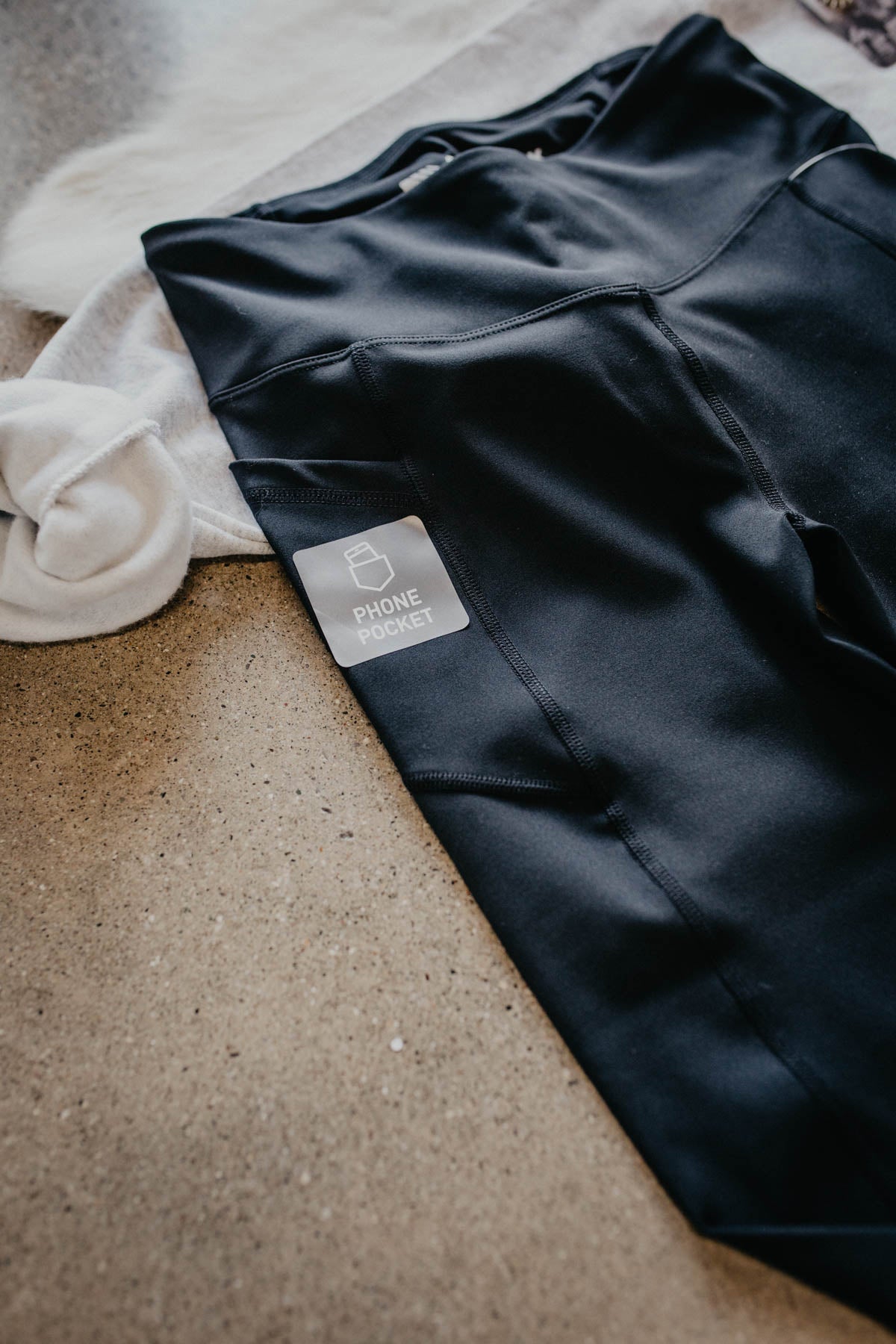 Ariat Black Tek Tight / Leggings (1 XXL only)