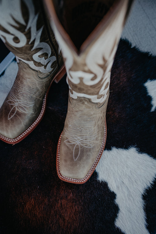 13" 'Augusta' Tan Hyer Women's Cowboy Boots (Sizes 6-11/ B & C Widths)