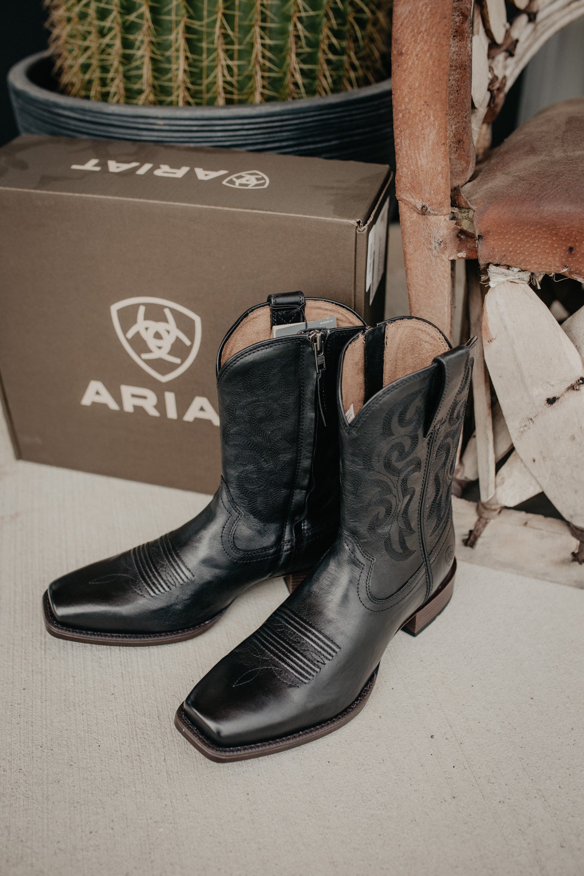 'Bodie' Black Men's Western Boot {Sizes 9-13 D & EE Widths}